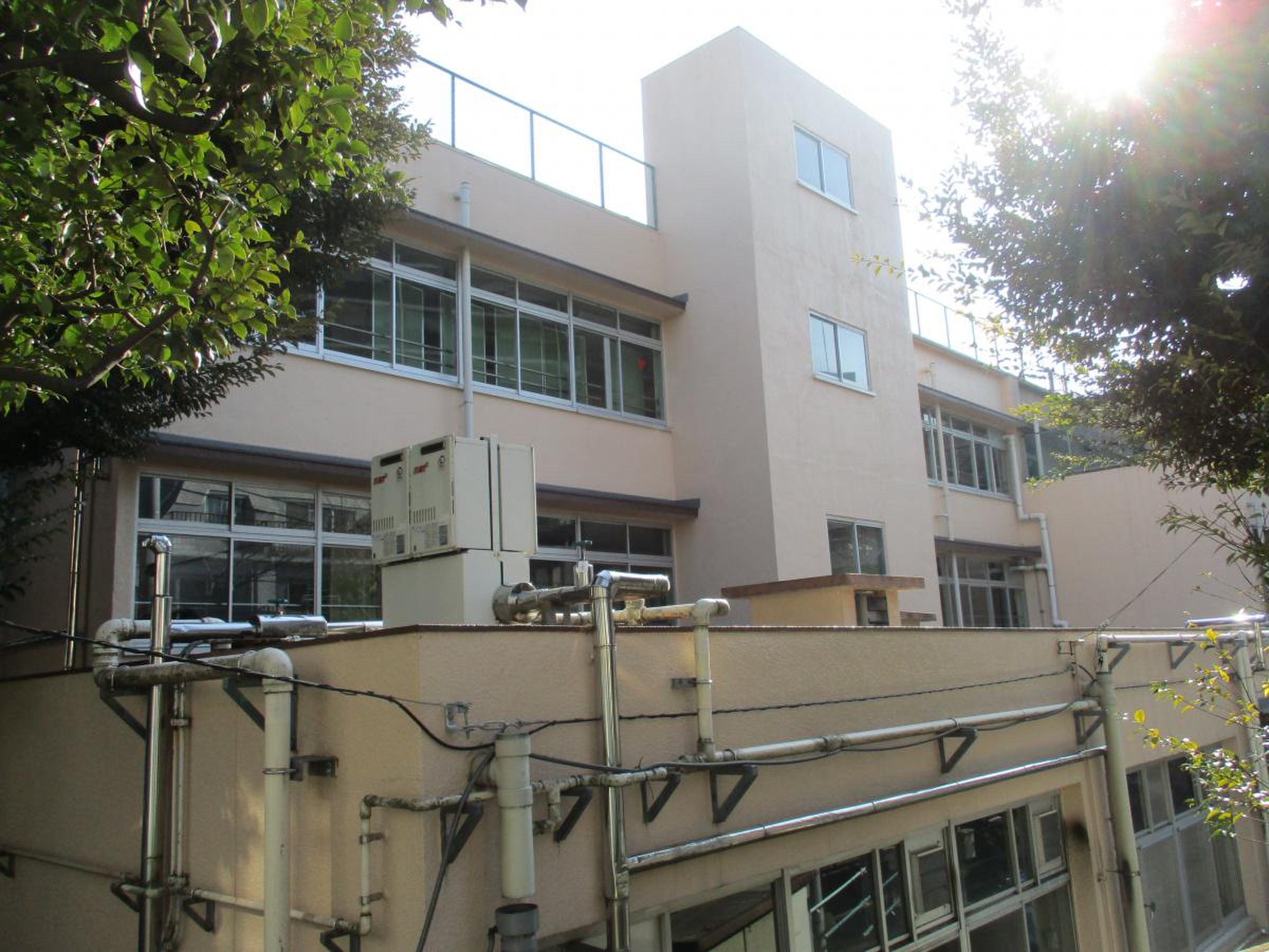 北区立谷端小学校の評判と学区は？中学受験の実態や口コミを徹底解説