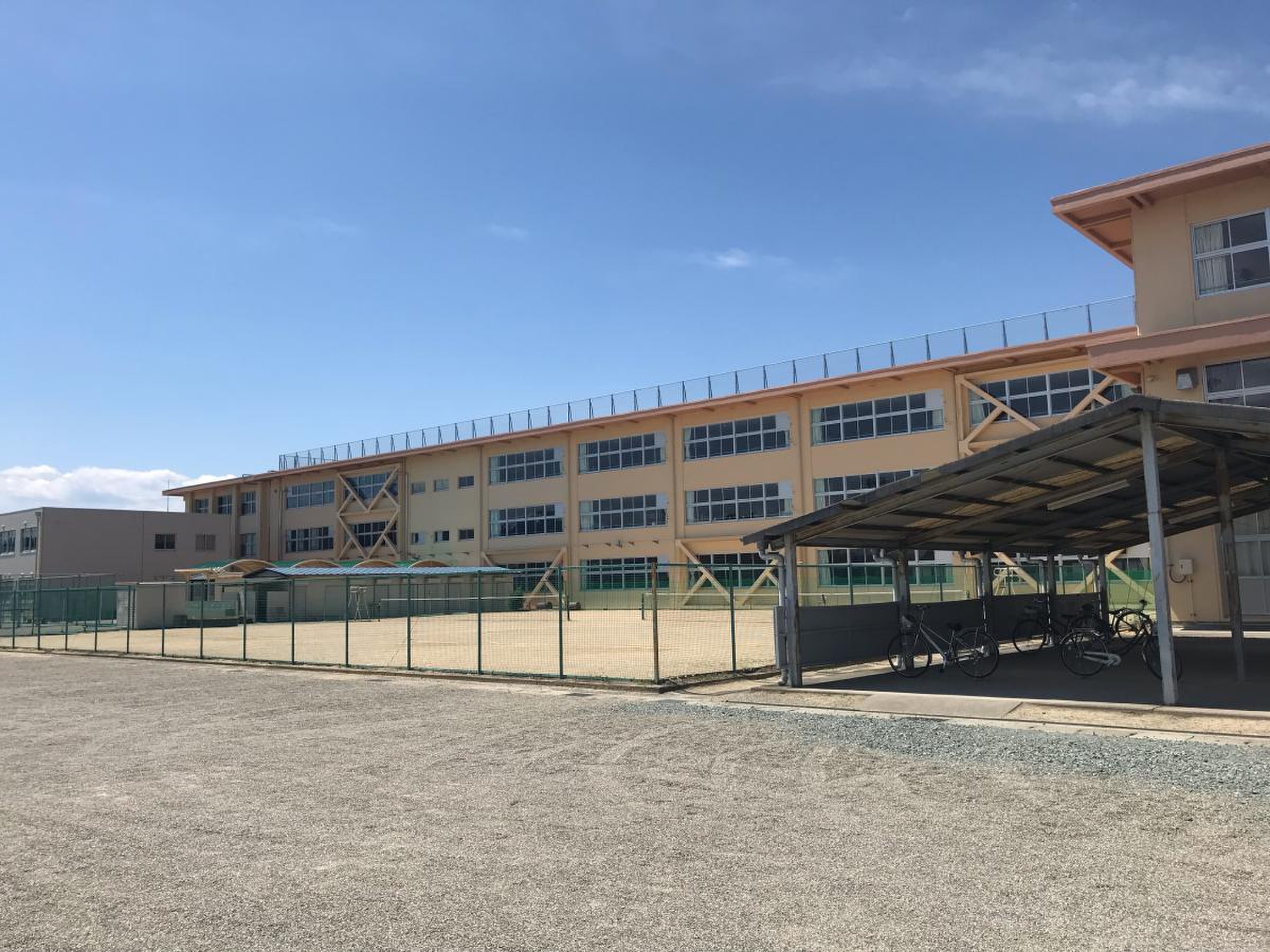 松阪市立三雲中学校の評判と進路実績｜部活動や制服の真相を徹底解説