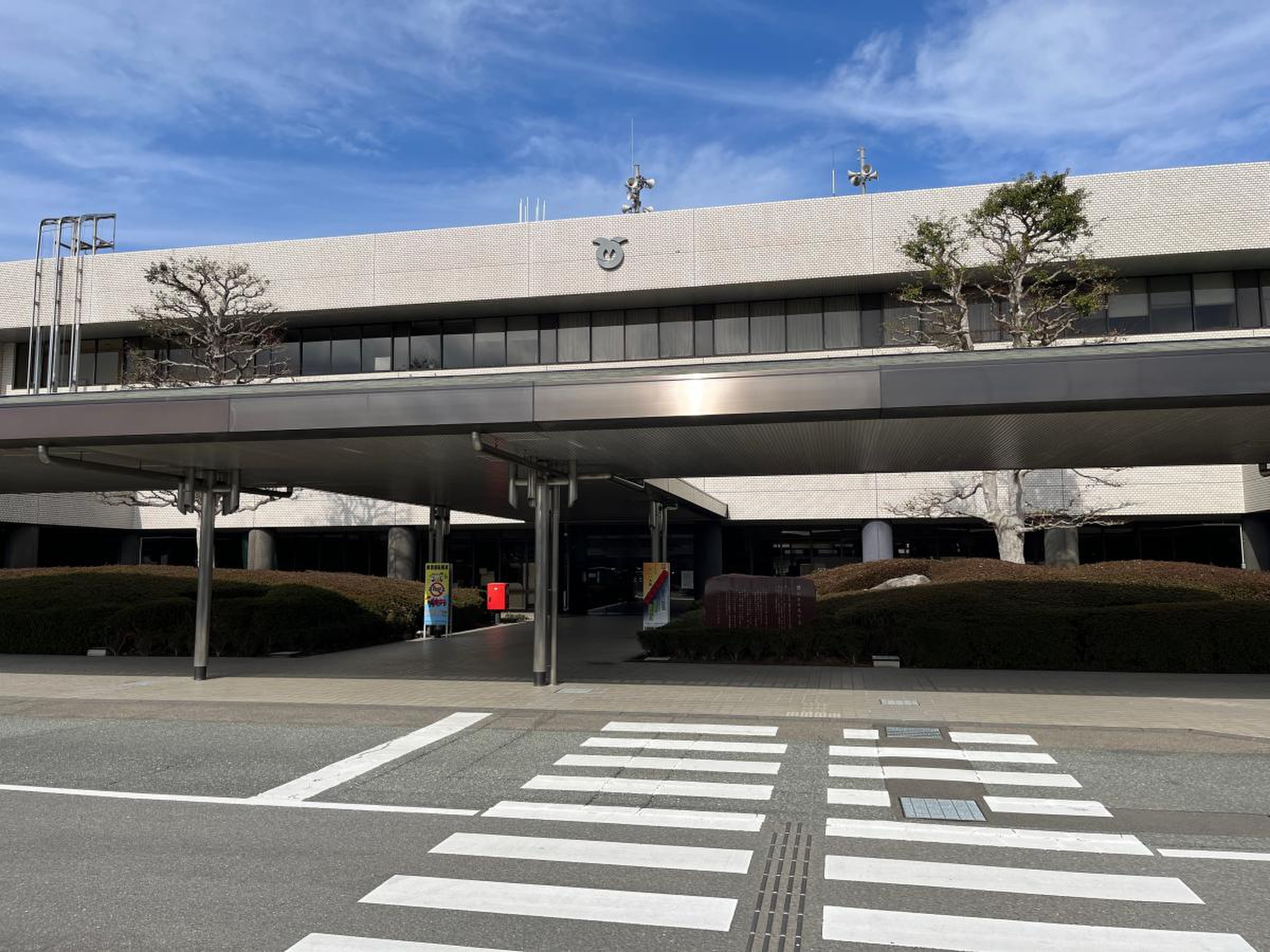 粕屋町役場の手続き攻略｜開庁時間や休日窓口と混雑回避の手順【2026】