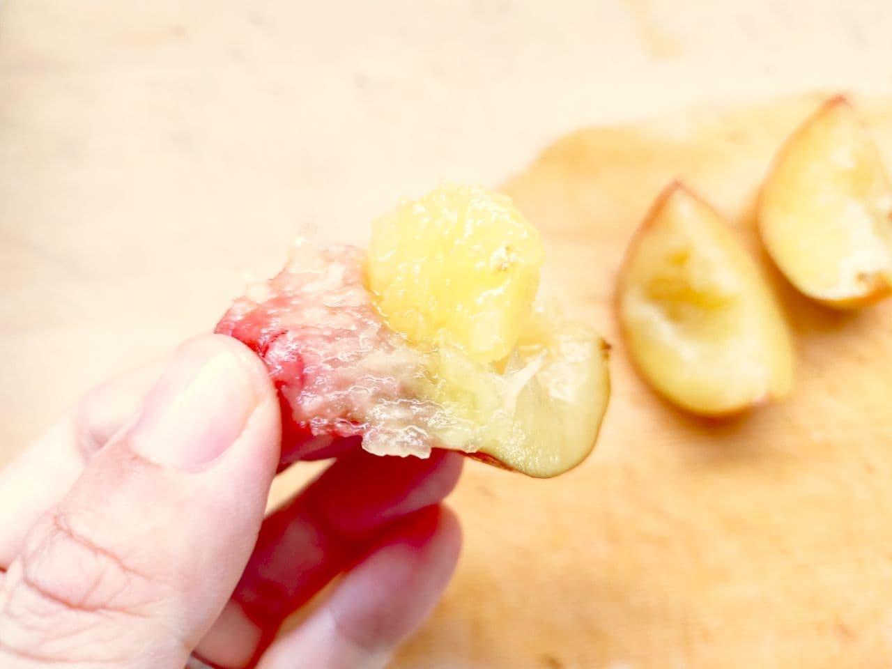 2026年最新フルーツ極意！プラム（李）を劇的に美味しくするプロの食べ方・切り方と完熟見極め術