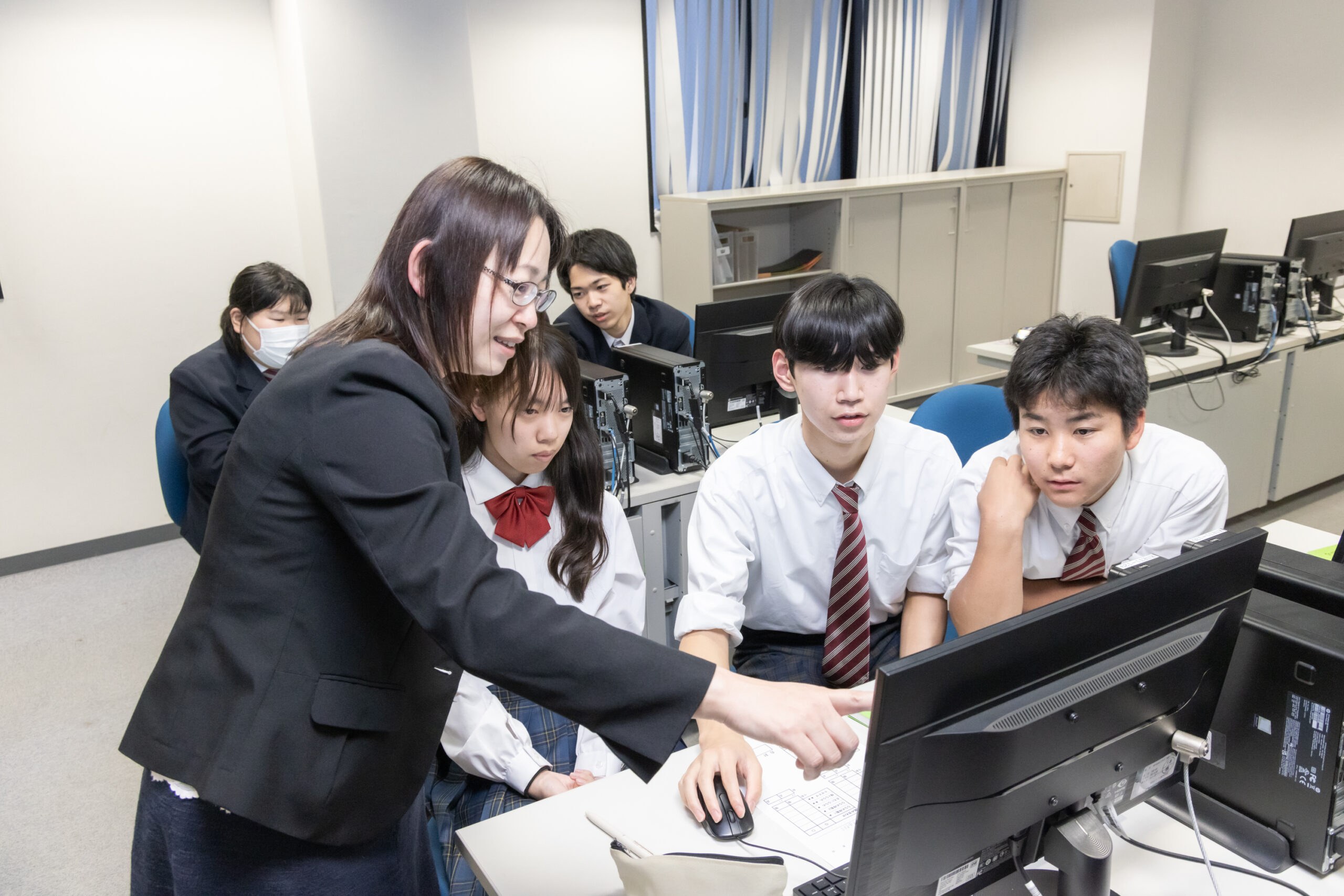 菊武ビジネス専門学校はなぜ募集停止に？噂の真相や現在の評判を徹底解説！