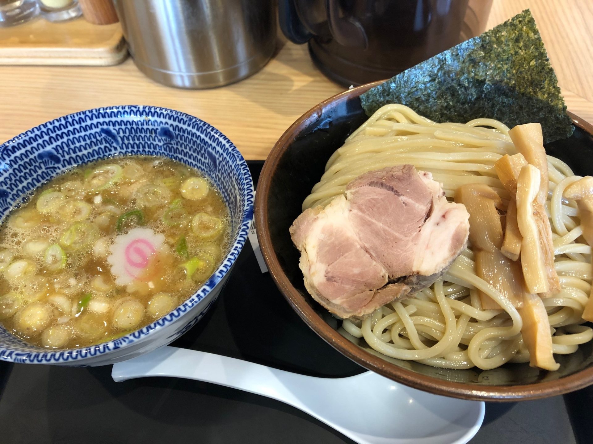 舎鈴と六厘舎の違いを徹底解剖！味と値段の差やおすすめを比較
