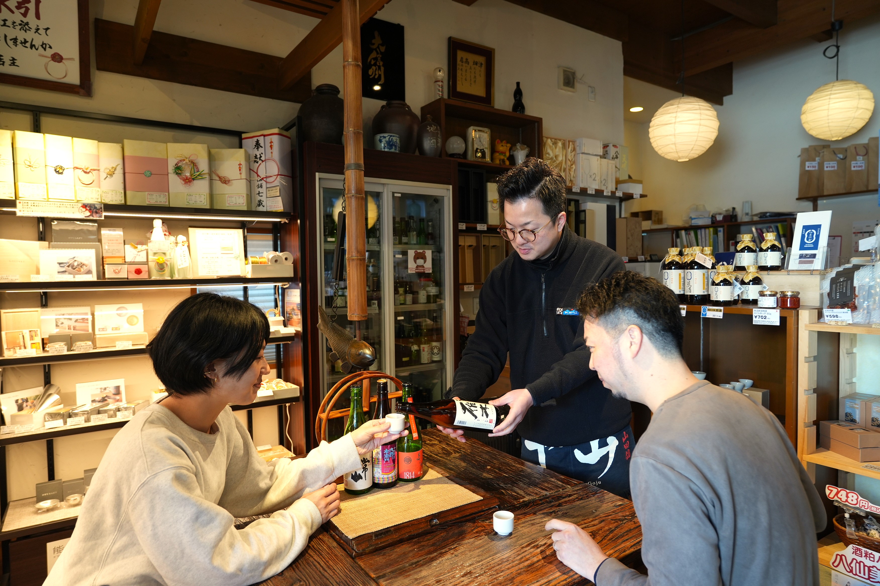 札幌の地酒名店「酒舗七蔵」なぜ人気？運営・津畑商店の真相を徹底解説
