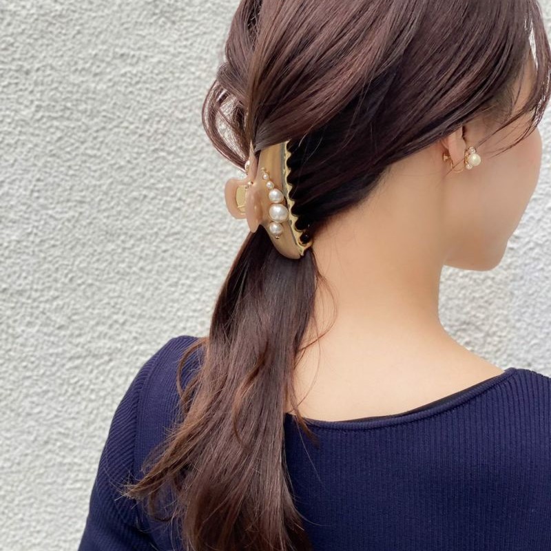 Accaヘアアクセサリーが高い理由は？評判と崩れないクリップの真価