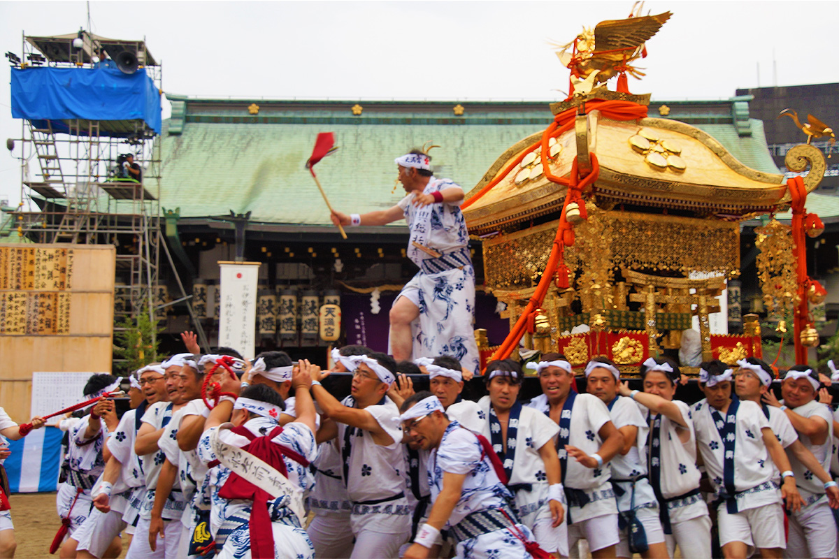 【2026最新】大阪の祭り完全攻略！天神祭・だんじりの穴場と混雑回避術