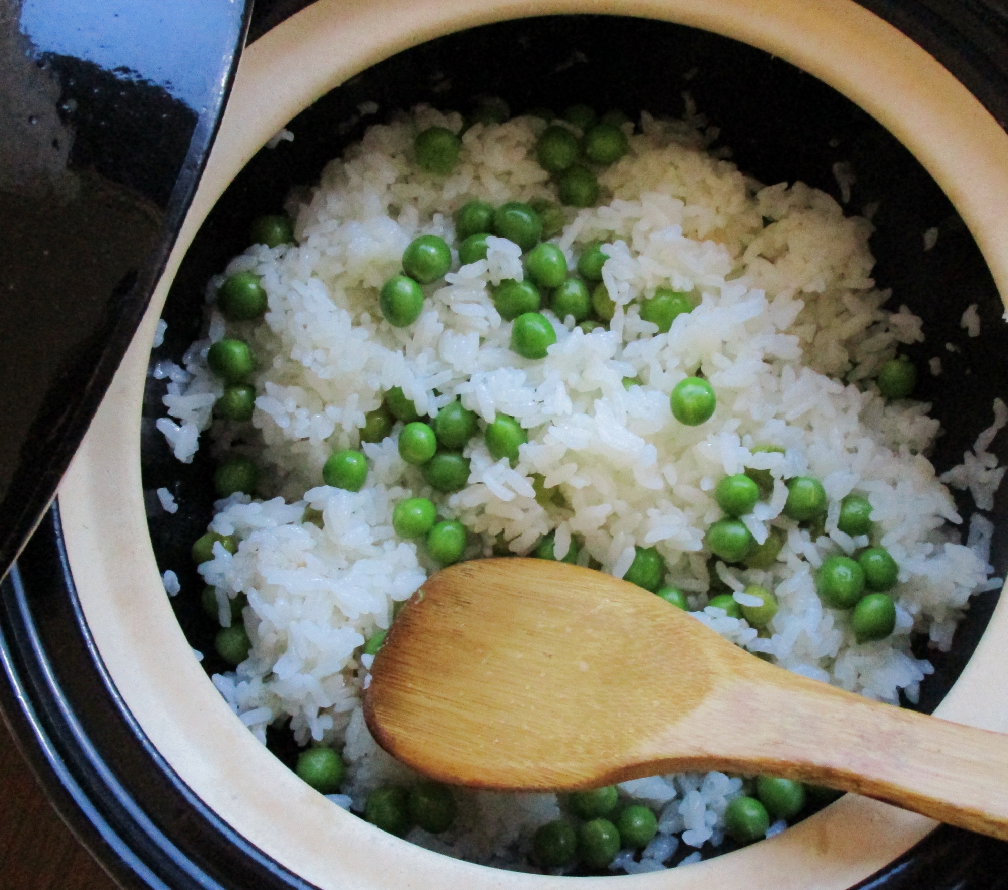 料亭のうすいえんどう豆ご飯！シワ知らずで翡翠色に仕上げる科学的裏技