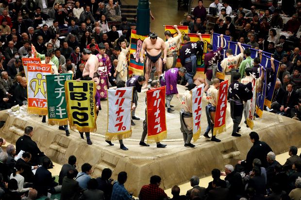大相撲の懸賞金は手取りいくら？1本7万円の内訳と税金の裏側