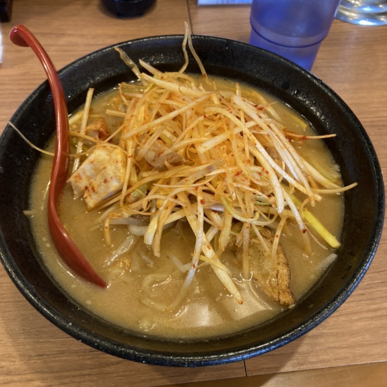 なぜ埼玉のネギラーメンは人を狂わせるのか？2026年最新名店の真相