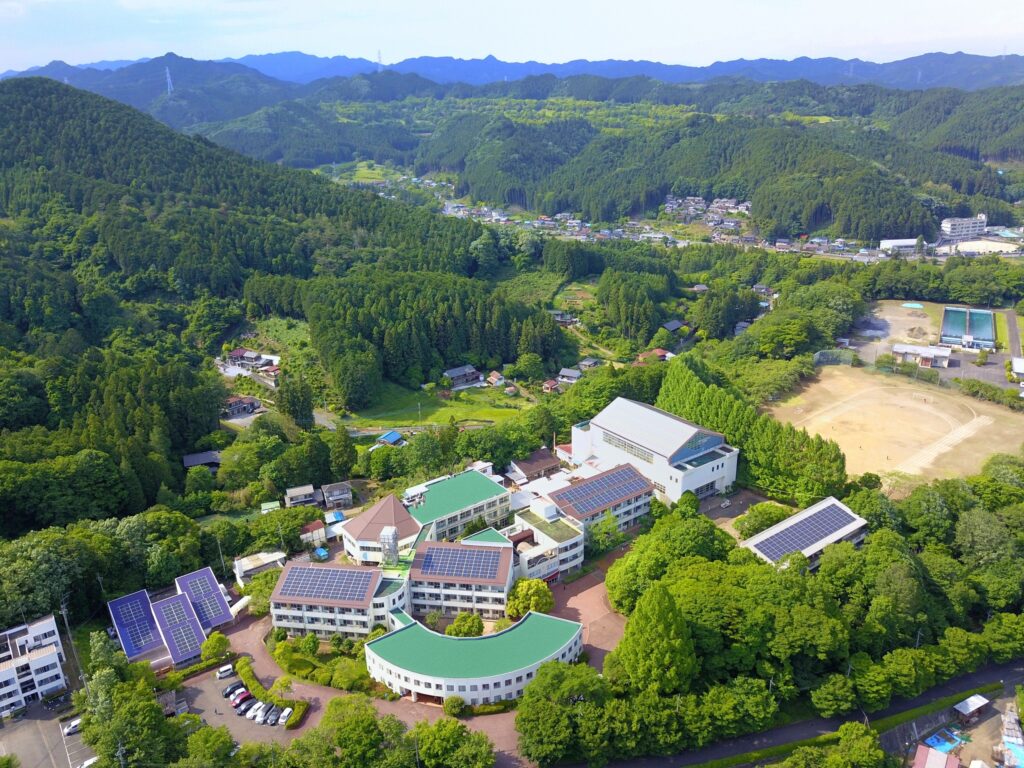自由の森学園の真実｜評判・偏差値・進学実績と「テストなし」のリアル