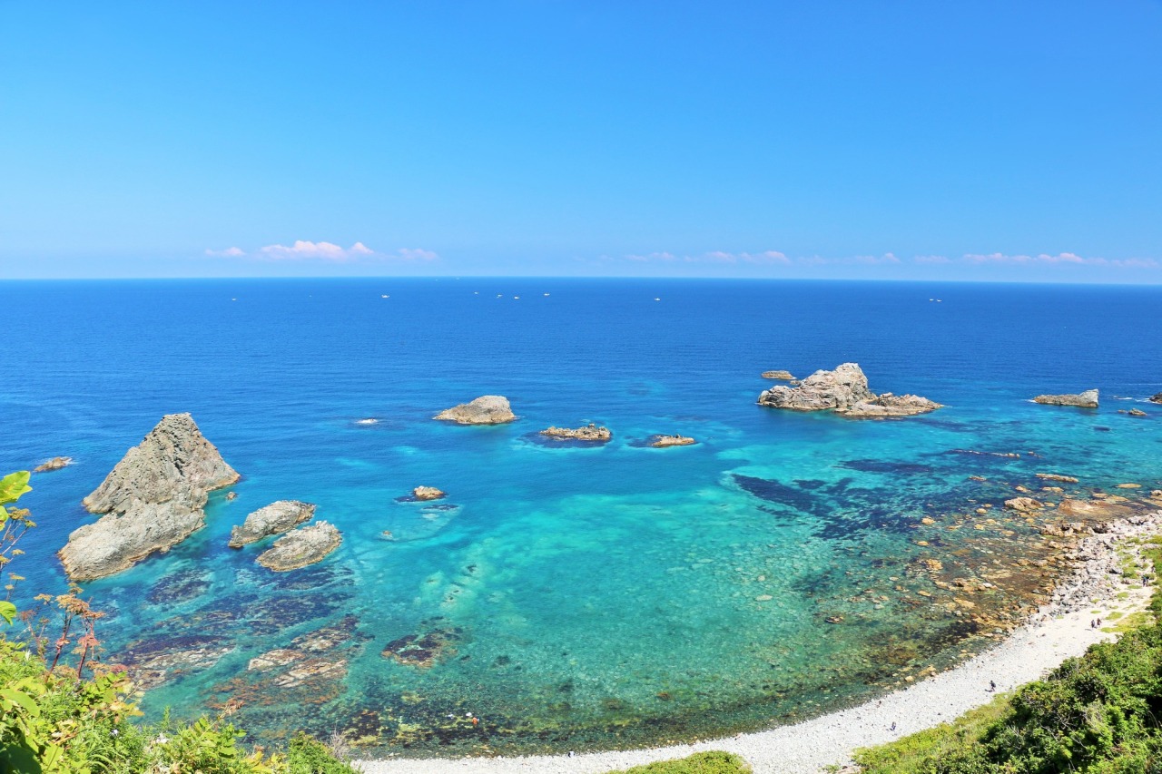 暗闇を抜けると奇跡の積丹ブルー！島武意海岸の絶景と完全攻略ガイド