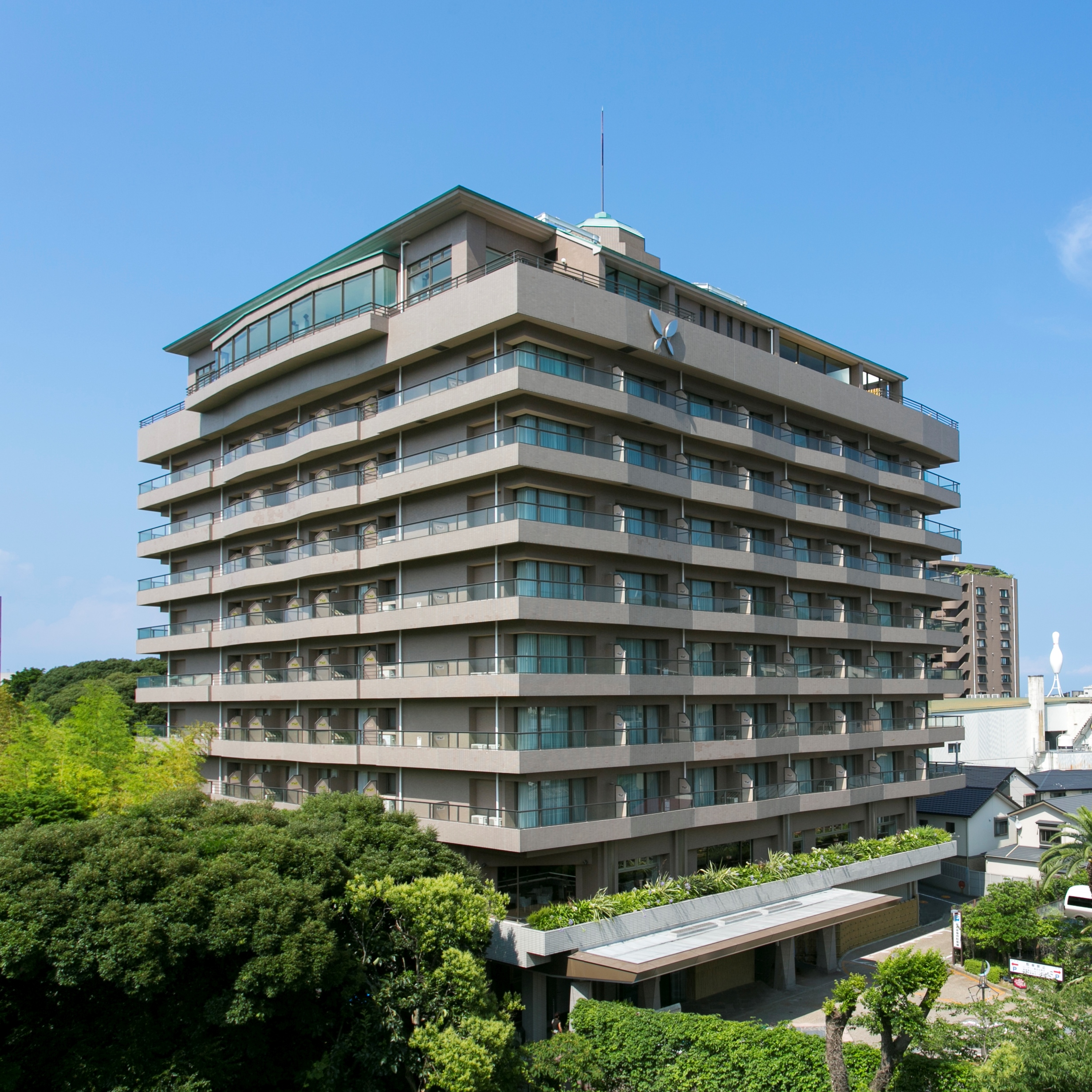 ホテルハーヴェスト伊東の口コミ評判と真相！温泉プールや一般予約を徹底解剖