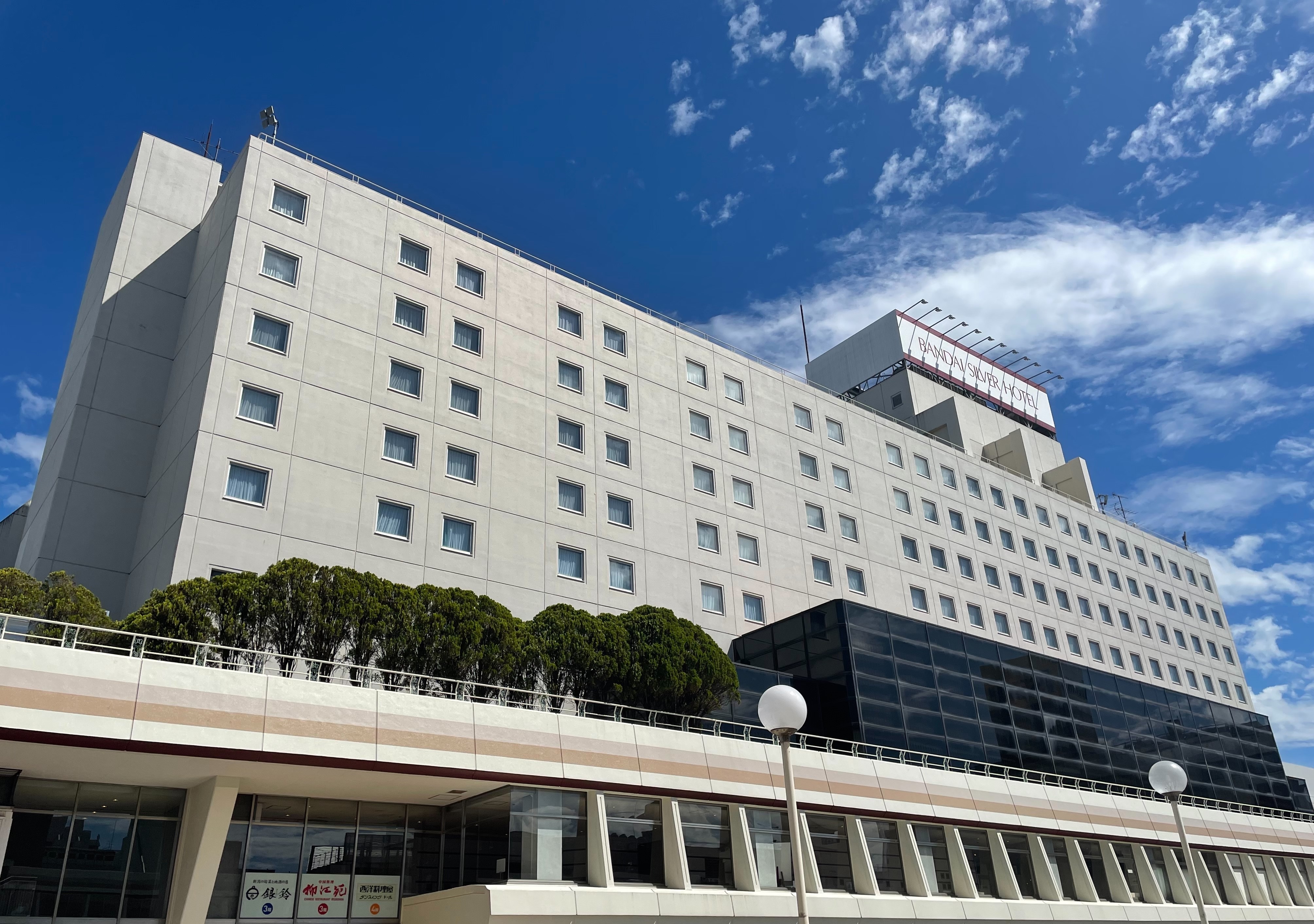 万代シルバーホテルの評判と朝食の実態！予約前に知るべき全情報