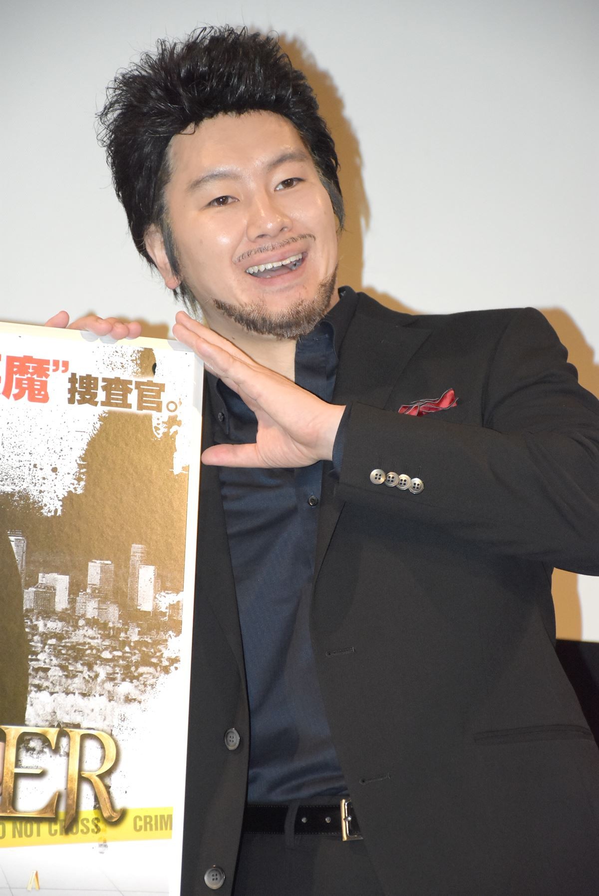 カズレーザー黒髪時代が超絶イケメン！卒アル写真と金髪転向の全真相