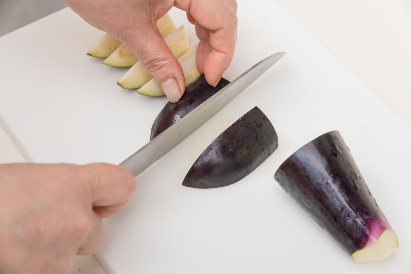 なす冷凍保存は生のままが正解？ぶよぶよ変色を防ぐ3つの裏ワザ