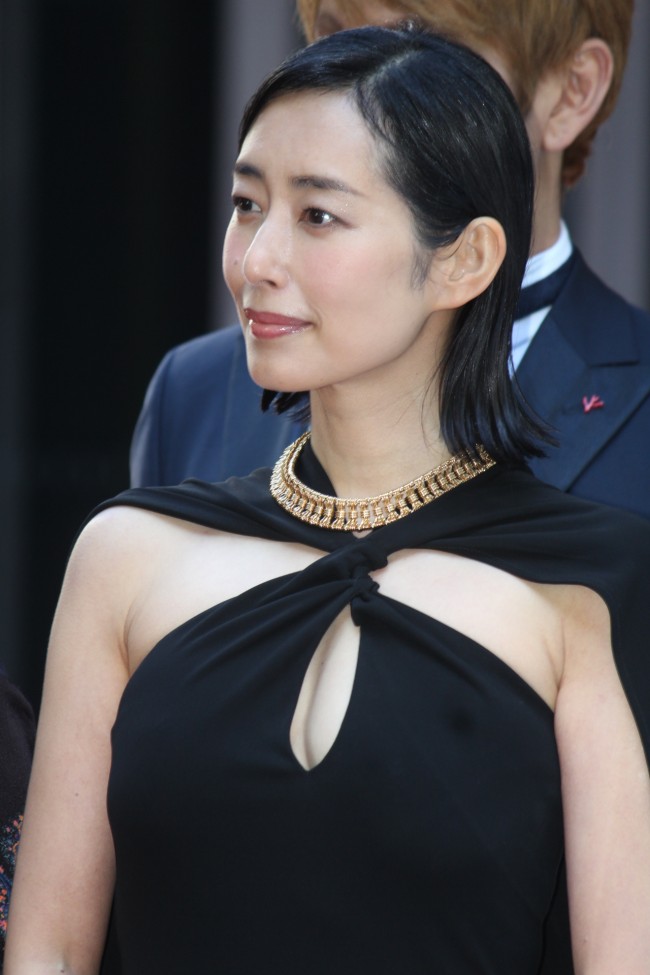 木村多江が貞子役を怪演した真相！ドラマ版『リング』秘話と原点