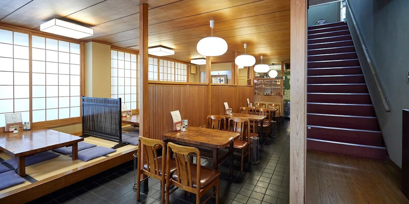 祇園「竹香」が愛される理由とは？舞妓御用達の名物春巻きと予約術