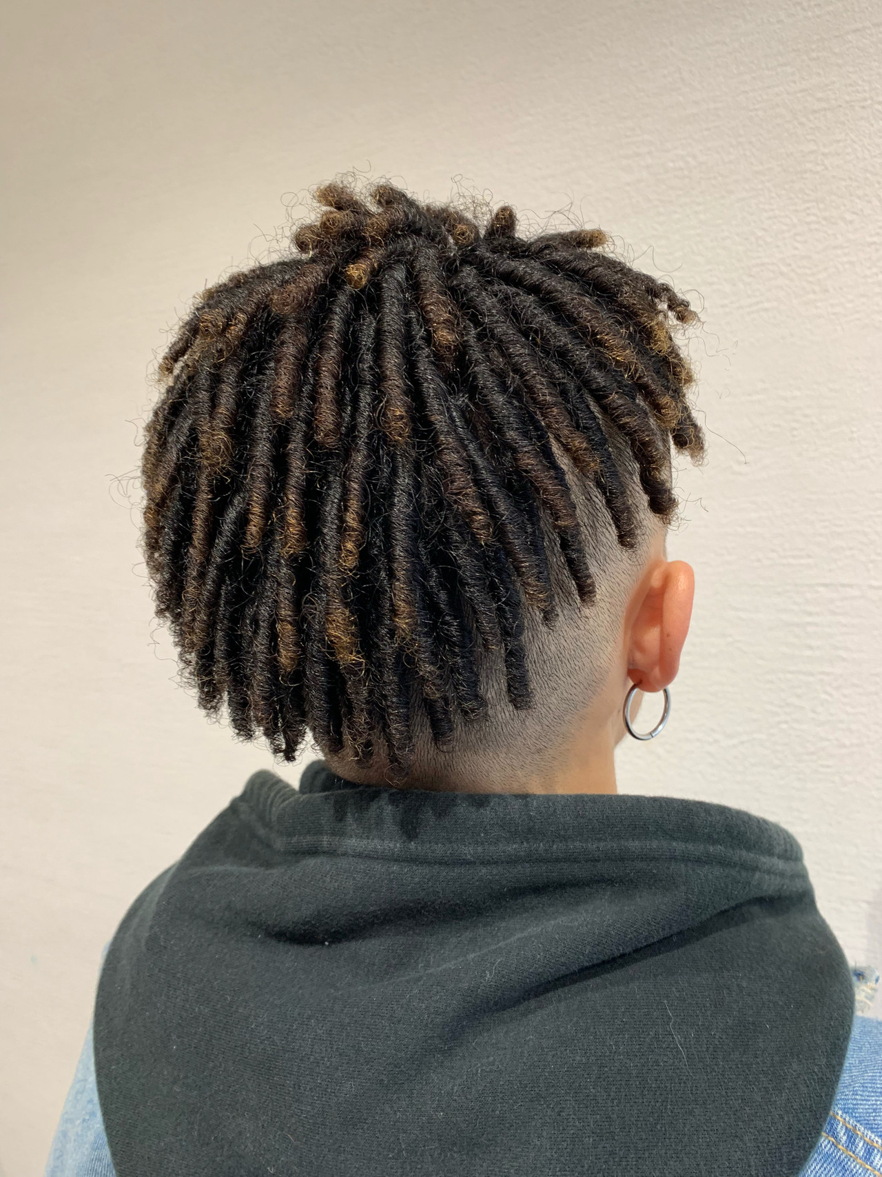 メンズドレッドヘア入門！似合う種類・頼み方と手入れの真相【2026】