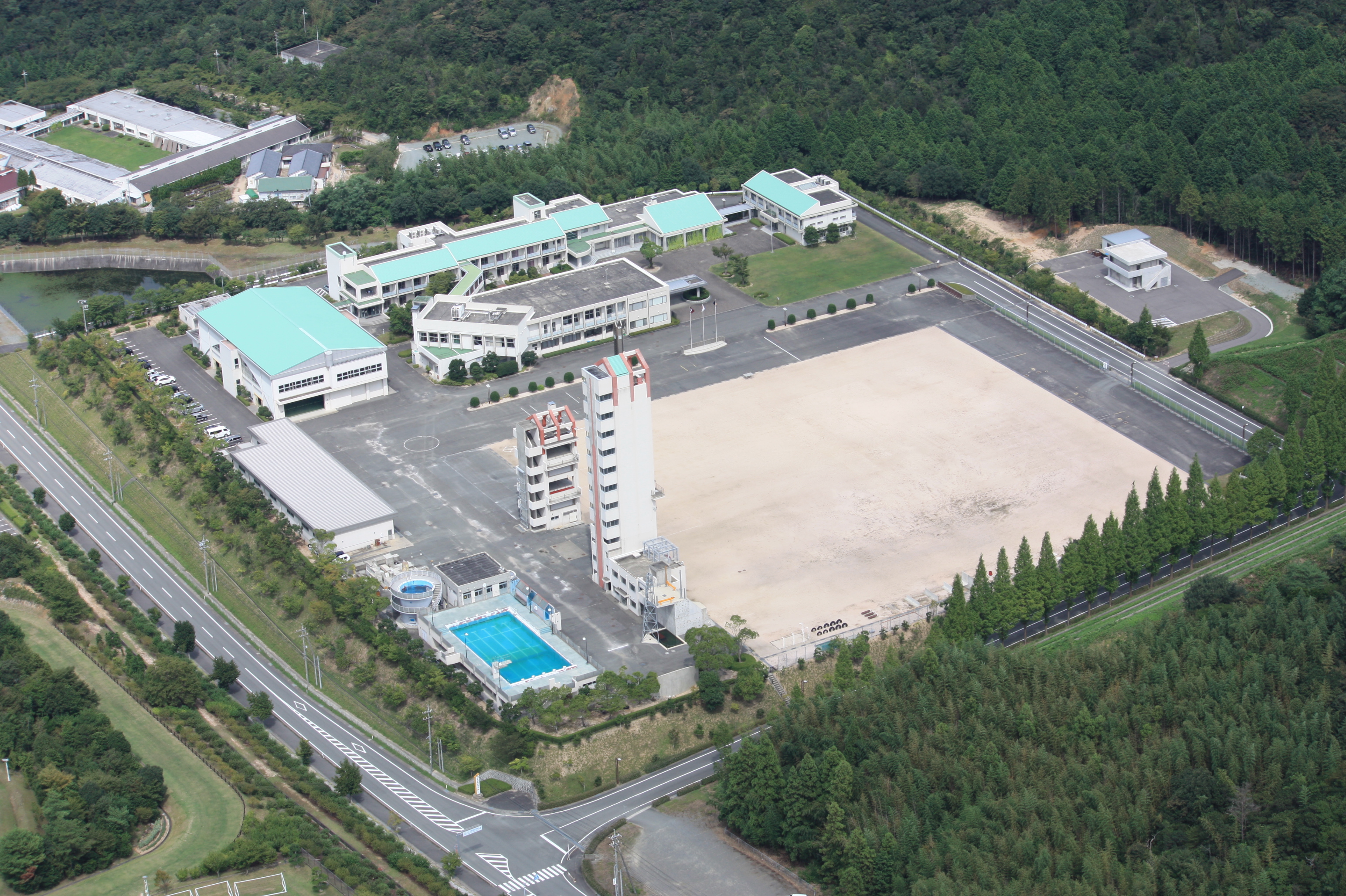 山口県消防学校の訓練は過酷？初任科の実態・寮生活と給料を徹底検証