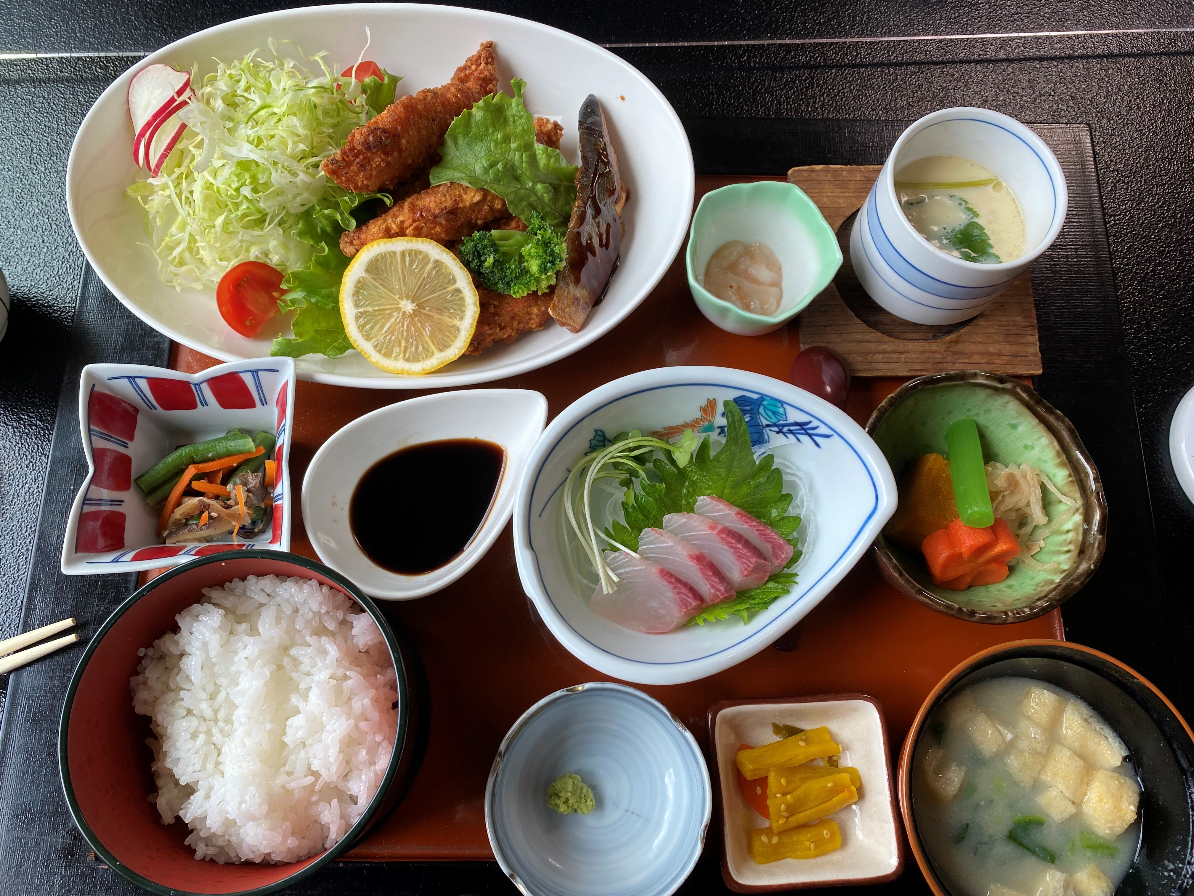 西原村ランチ2026決定版！絶景カフェからあか牛の名店まで徹底取材