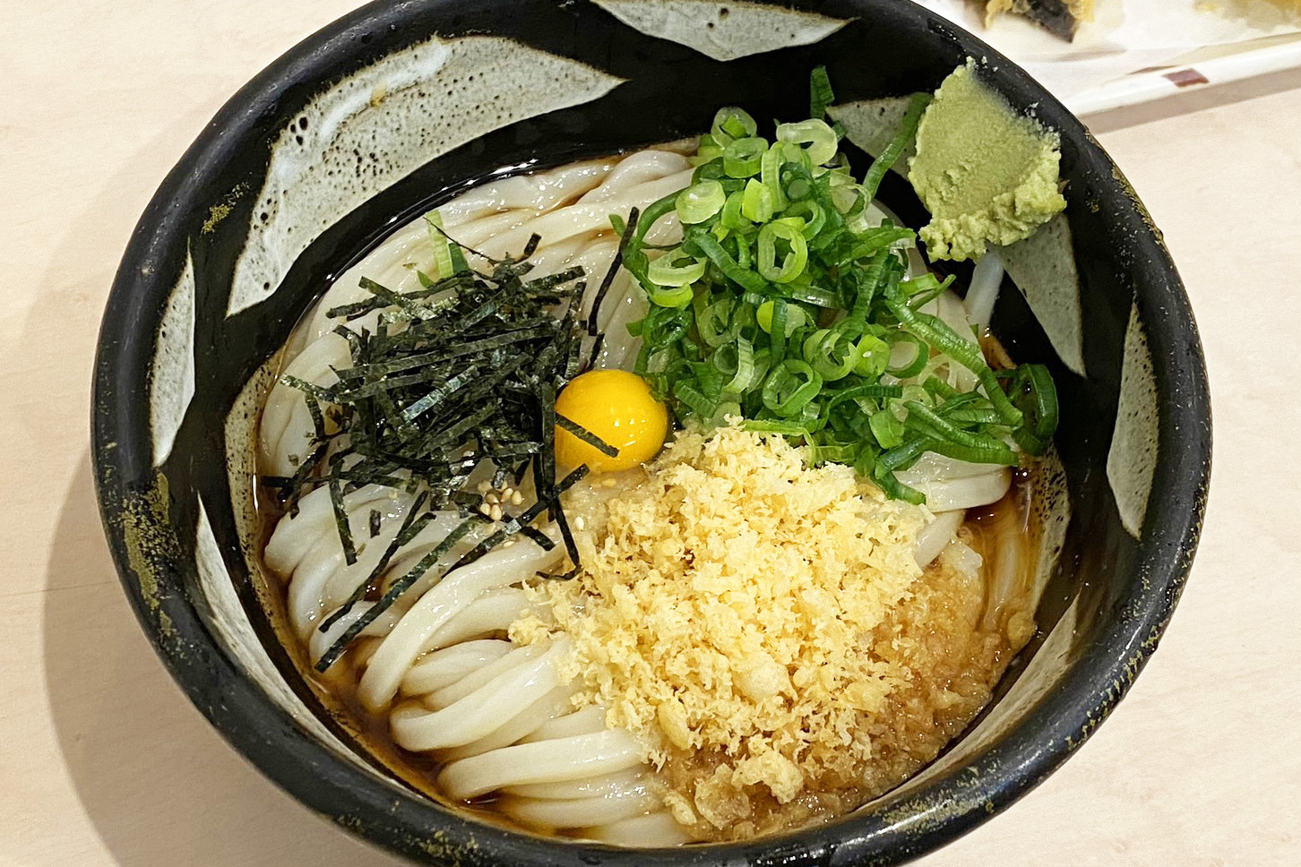 倉敷名物ふるいちのぶっかけうどん！熱狂的人気の秘密と評判を解明