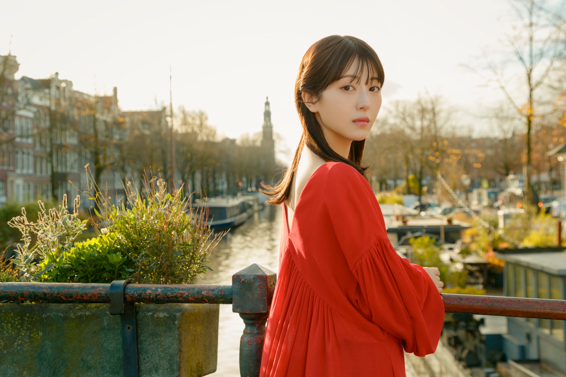 浜辺美波の写真集で選ぶべき名作は？歴代一覧比較と噂の真相を徹底解剖