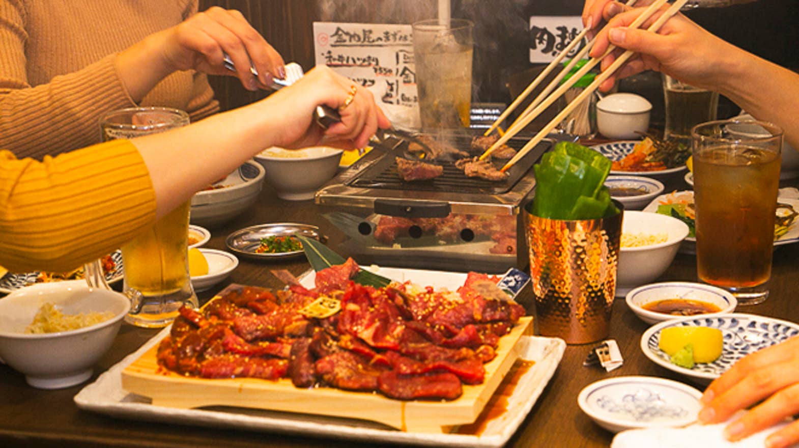 「焼肉屋で煙草が吸えない」は誤解？2026年最新の喫煙可能店事情と賢い選び方