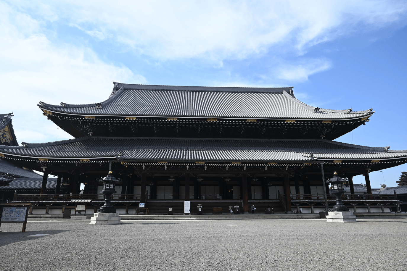 京都・東本願寺完全解剖！世界最大級の木造美と東西分裂の真相