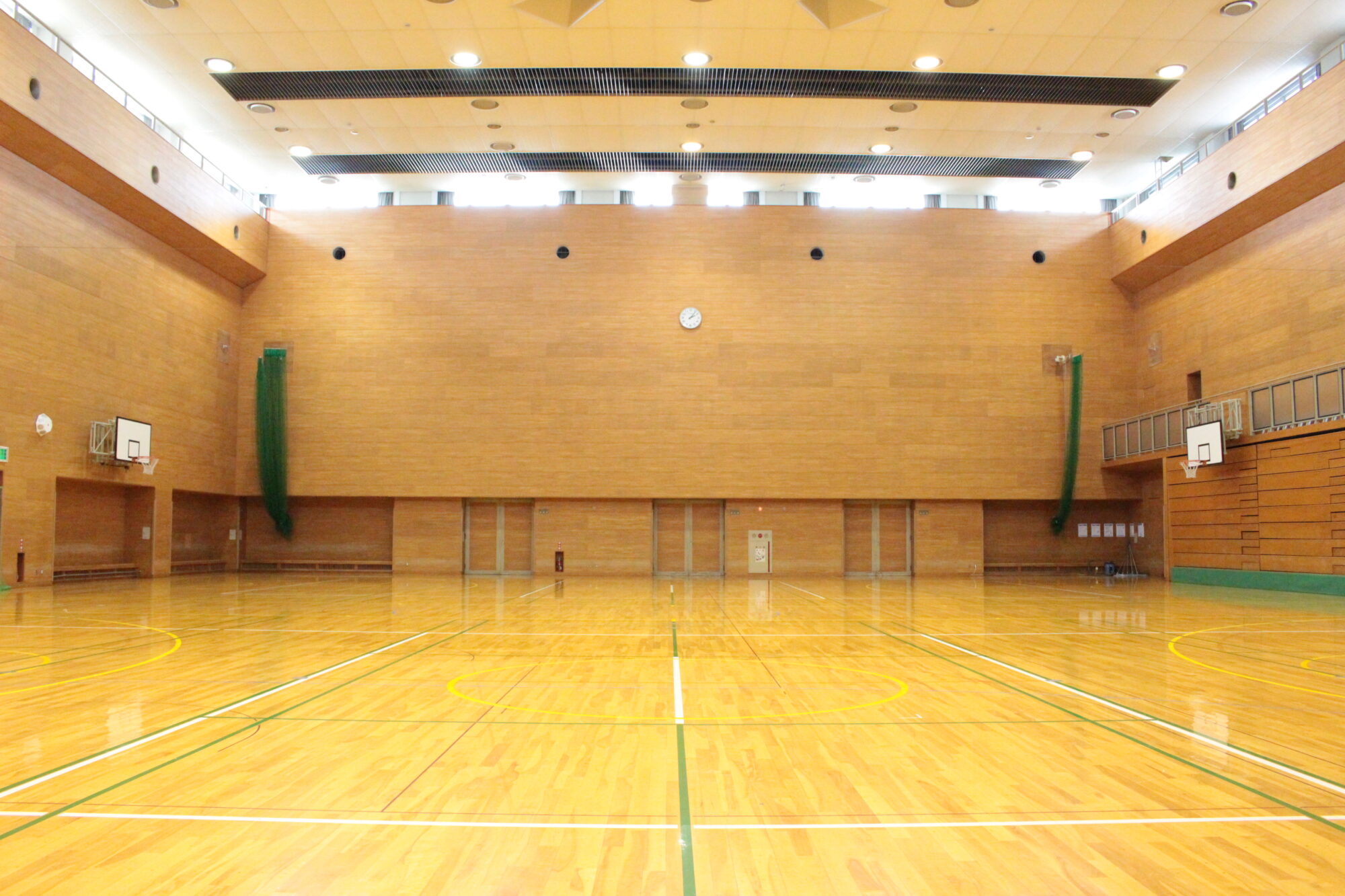 横浜市瀬谷スポーツセンター完全攻略｜ジム料金・駐車場と混雑の真実