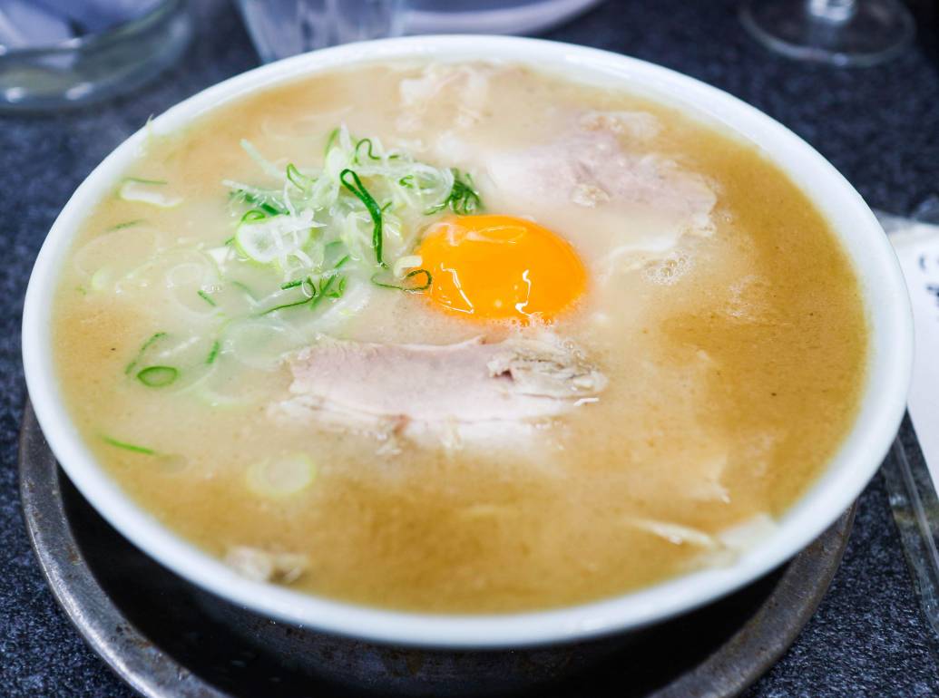 佐賀ラーメンいちげん徹底解剖！極上海苔と濃厚豚骨が熱狂を生む理由