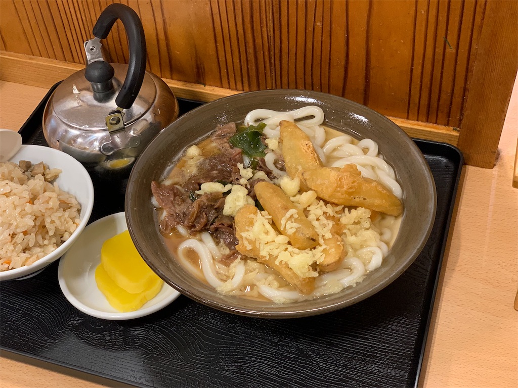 牧のうどん博多駅店の魅力とは？減らない麺の真相と2026年攻略術