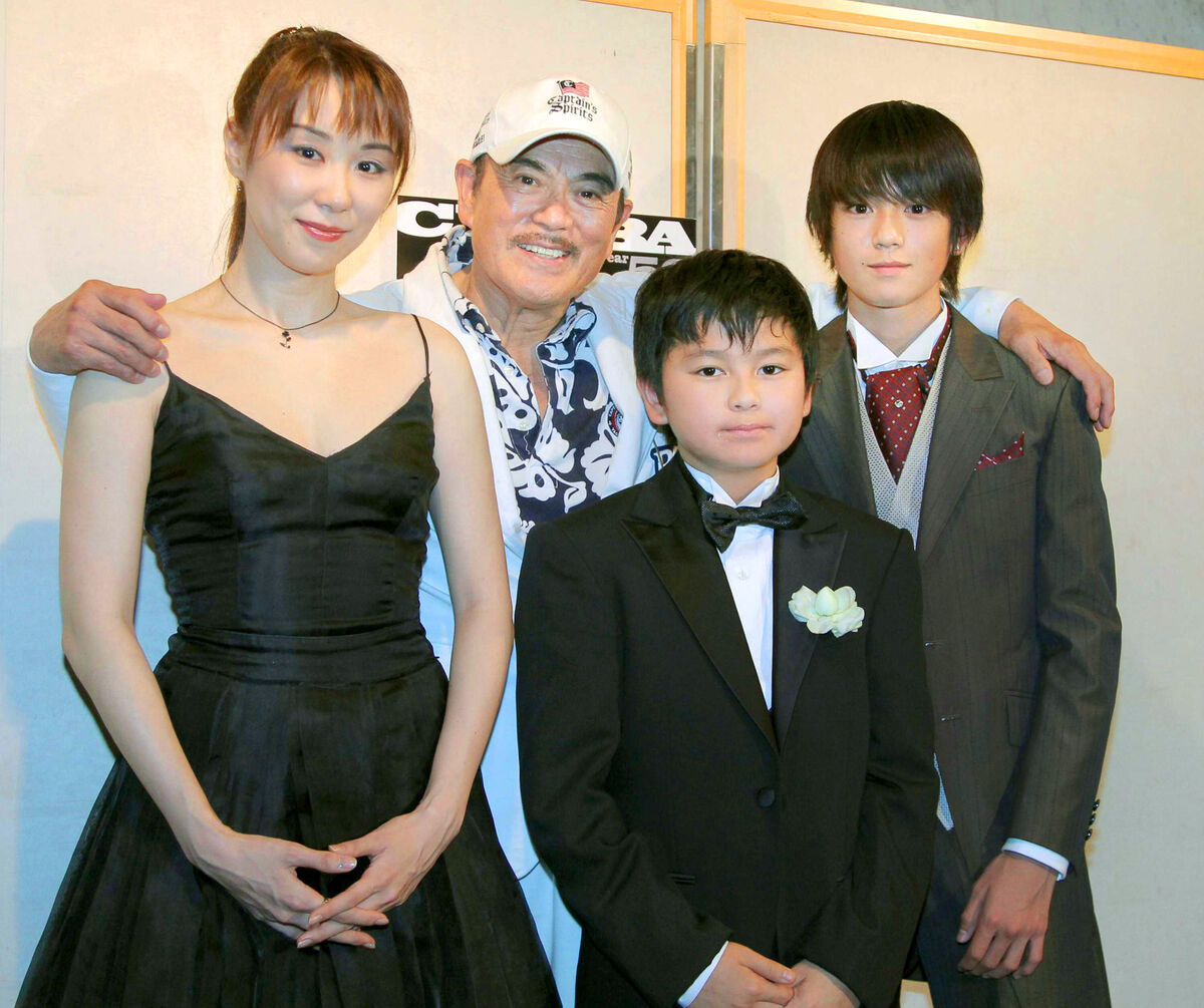 新田真剣佑の家族構成まとめ！父千葉真一や弟郷敦・妻子の現在まで徹底解説