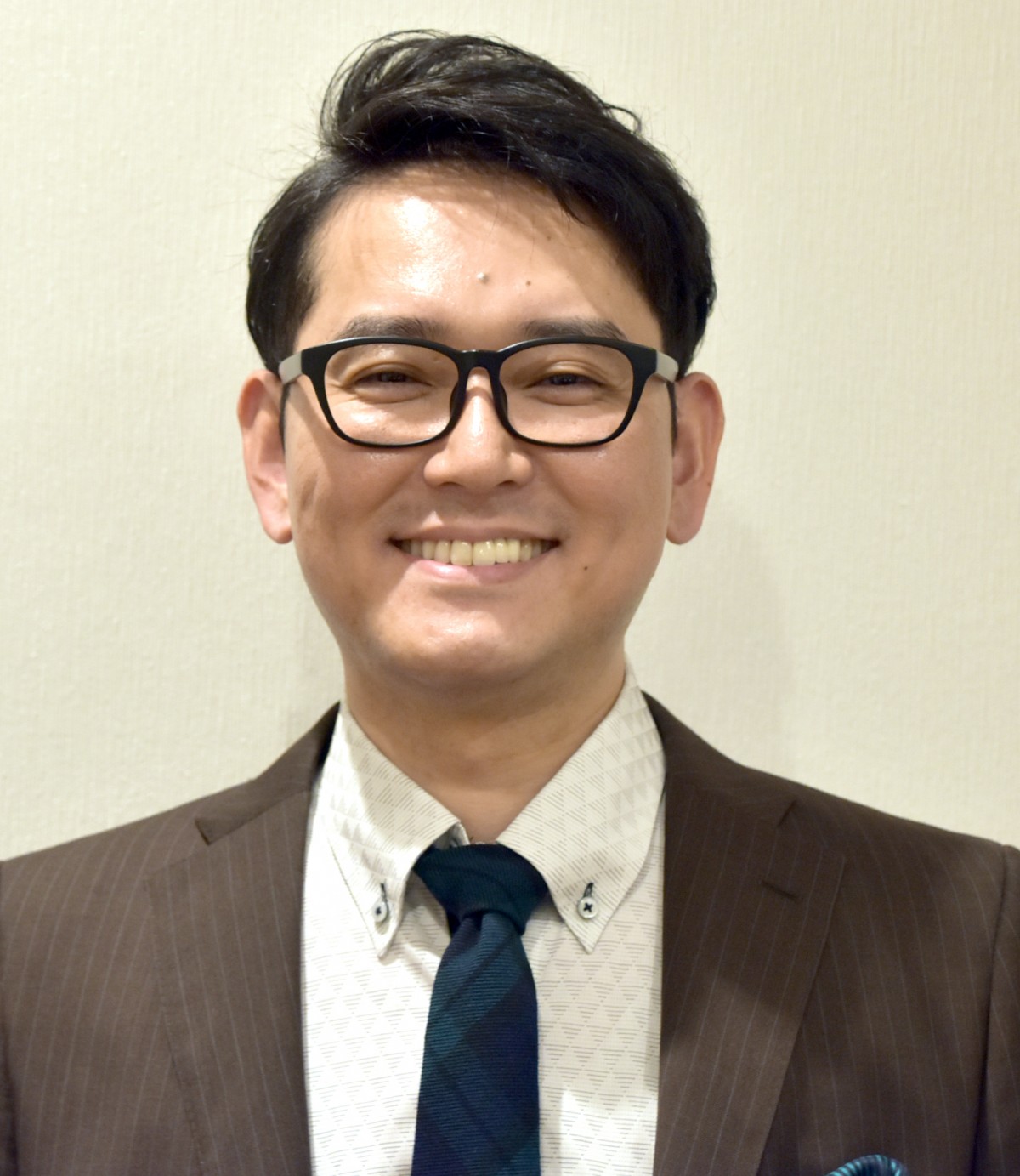 ナイツ土屋伸之の素顔と現在｜恐妻家伝説の真相と多才すぎる狂気