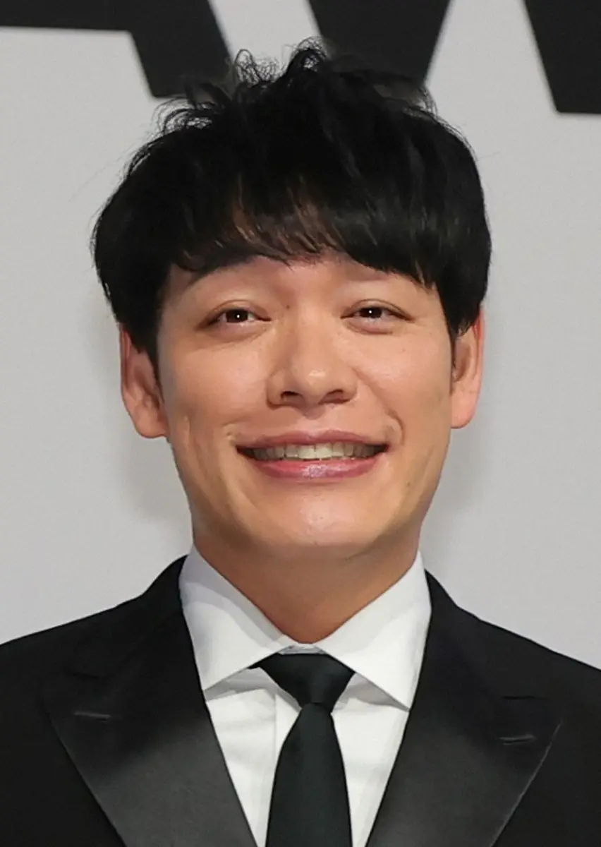 麒麟川島明の年収とMc無双の理由｜愛妻との馴れ初めや現在を徹底解説