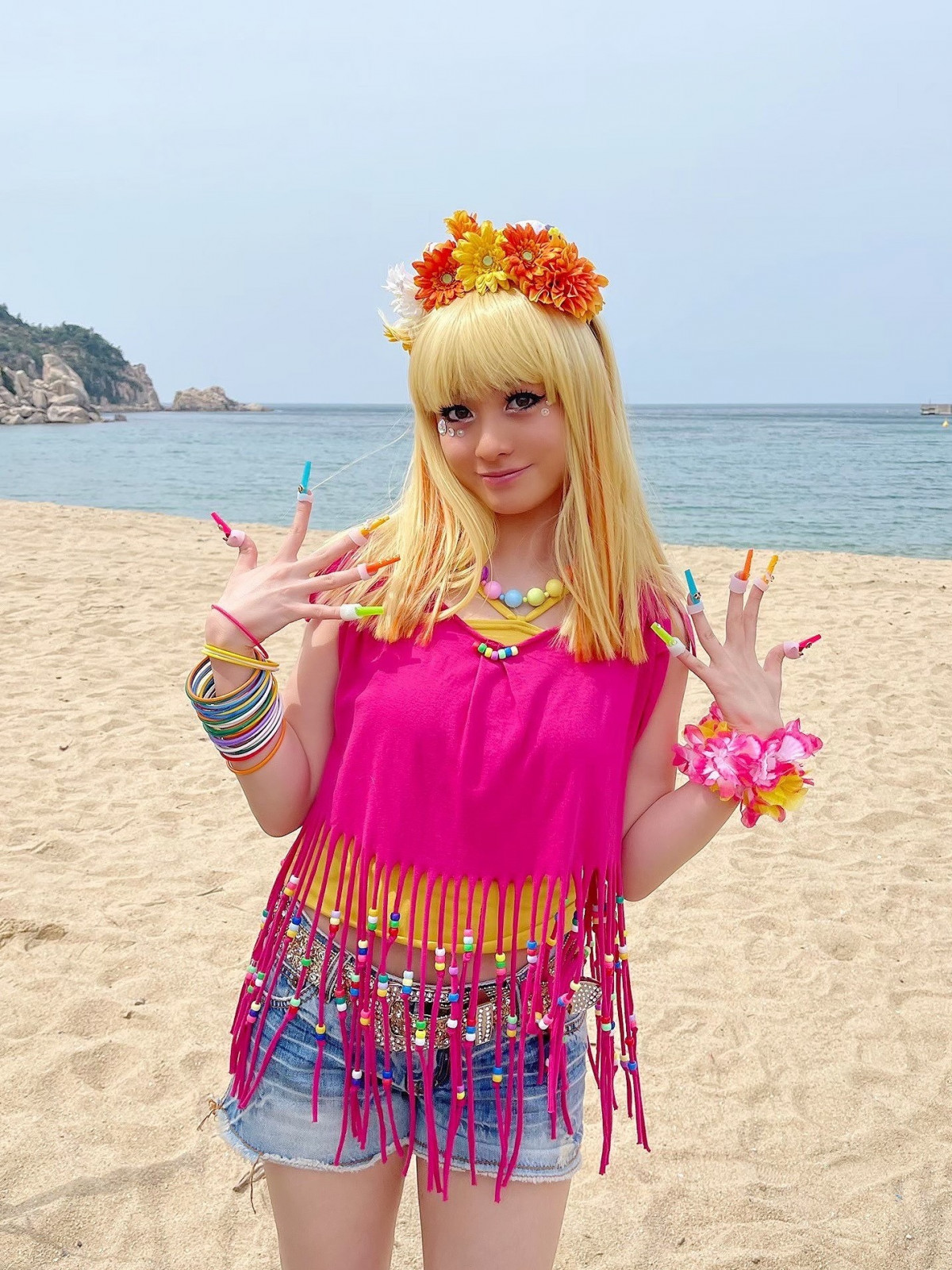 橋本環奈が金髪に激変した理由とは？似合わない噂の真相と最新髪色