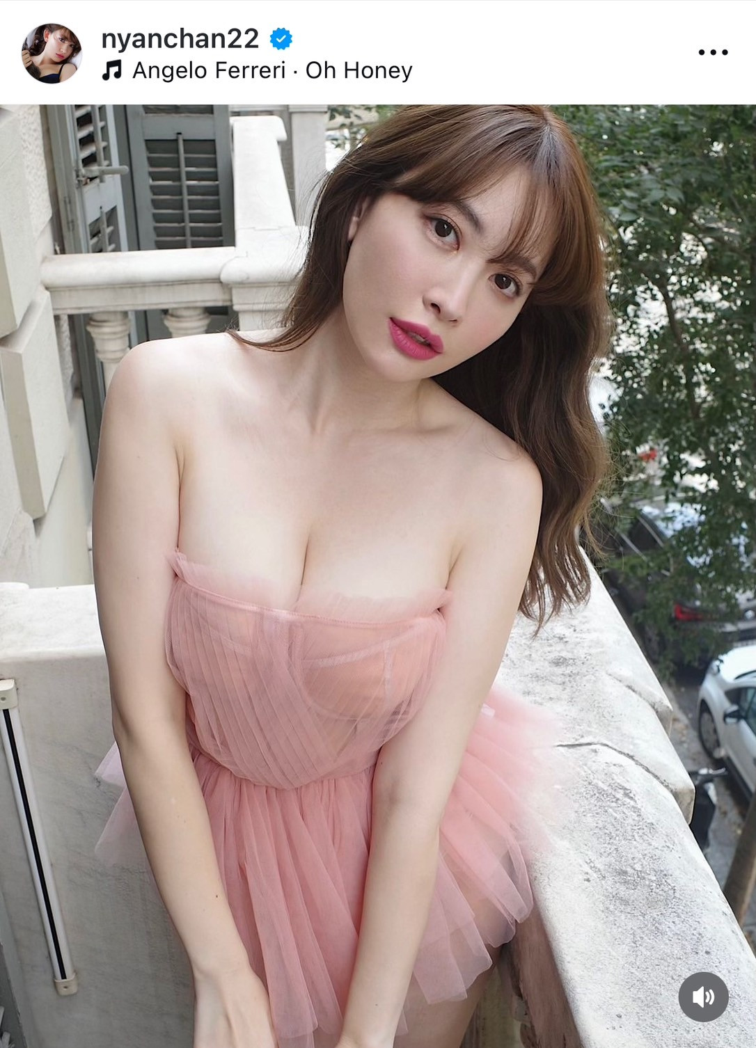 小嶋陽菜の美胸とマシュマロボディの秘密！愛用ブラと体型維持法を徹底解剖