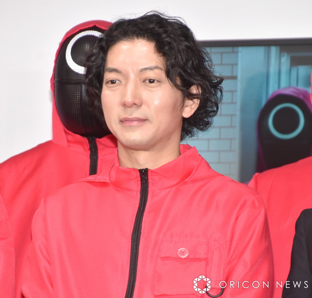 ニューヨーク嶋佐の熱愛・結婚の真相｜年収と実家・経歴を徹底解剖