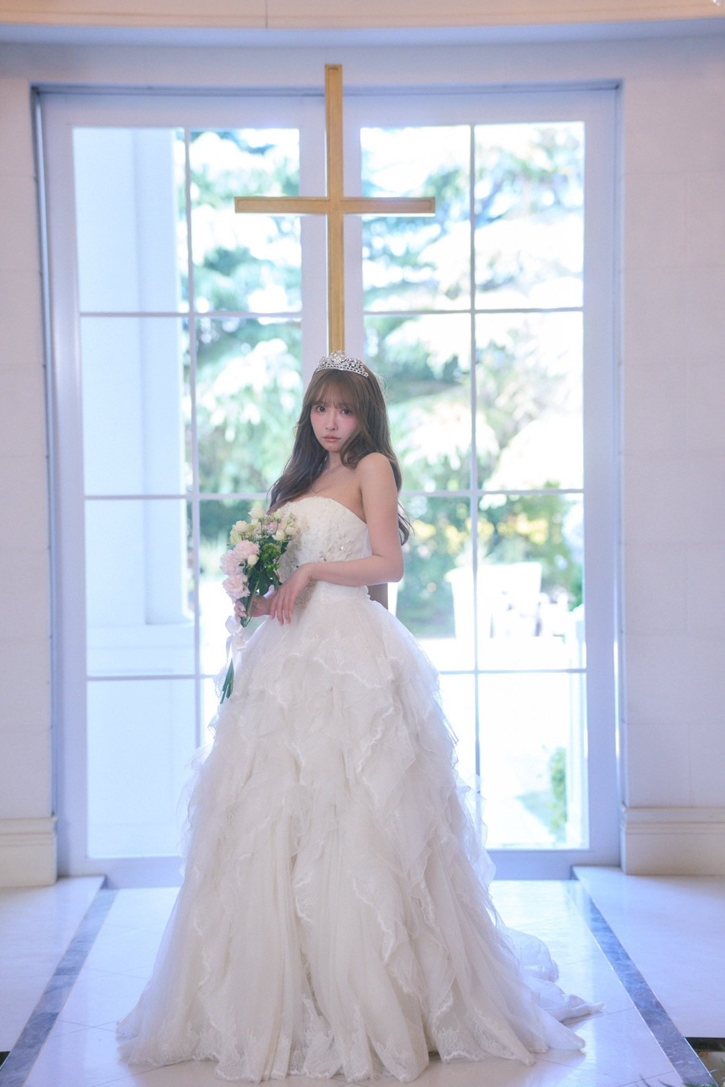 三上悠亜は結婚した？歴代彼氏の真相と2026年現在の電撃婚の可能性