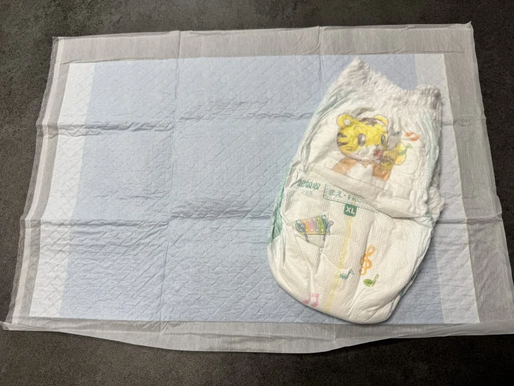 赤ちゃんのおむつ替えにペットシーツは危険？安全性とコスパを徹底検証