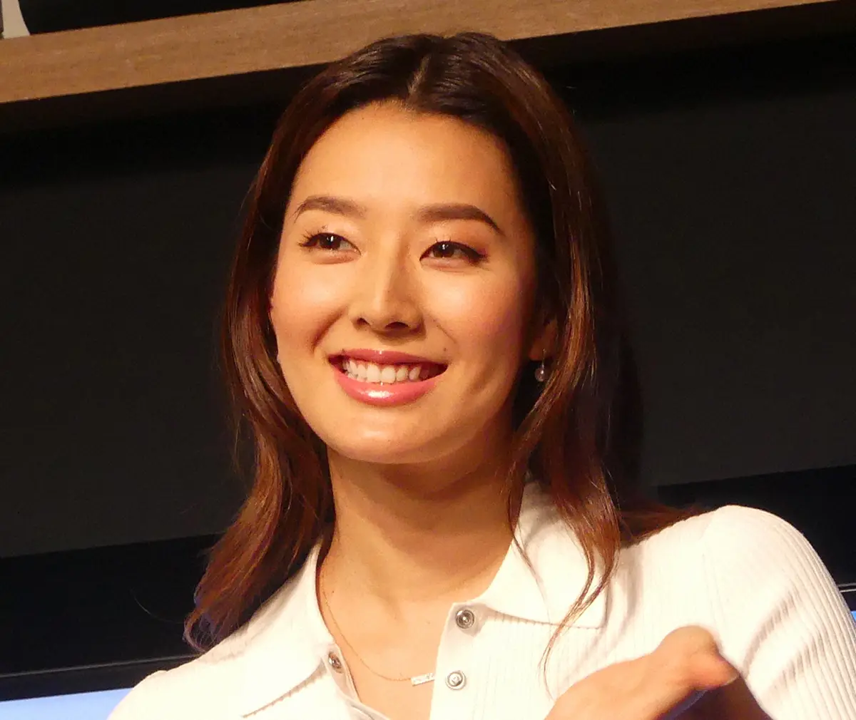 石田すみれ現在の姿と夫・子供の生活｜母の死を乗り越えた2026年