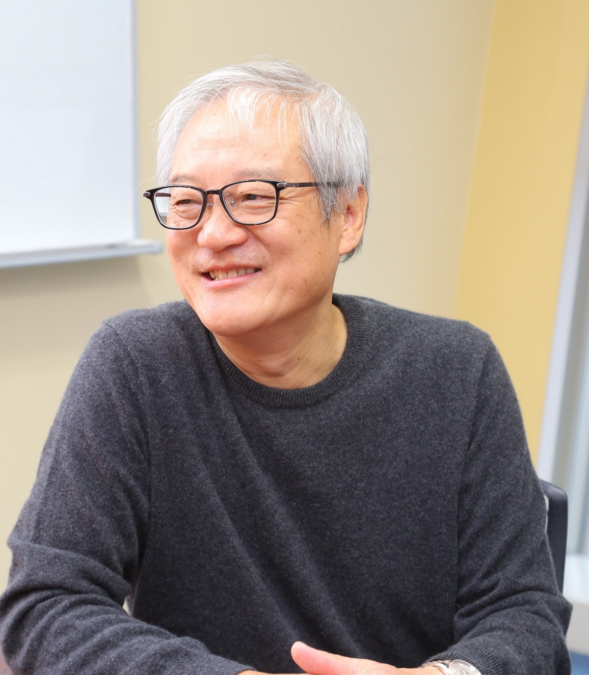 『鬼滅の刃』鱗滝左近次の声優・大塚芳忠の凄み！名言秘話と現在の姿
