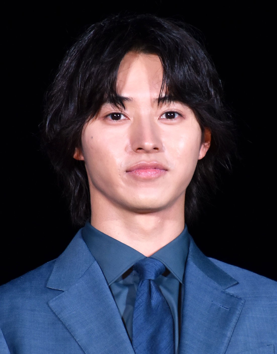 山崎賢人の現在と広瀬すず結婚の真相｜超大作主演が続く理由を徹底解剖