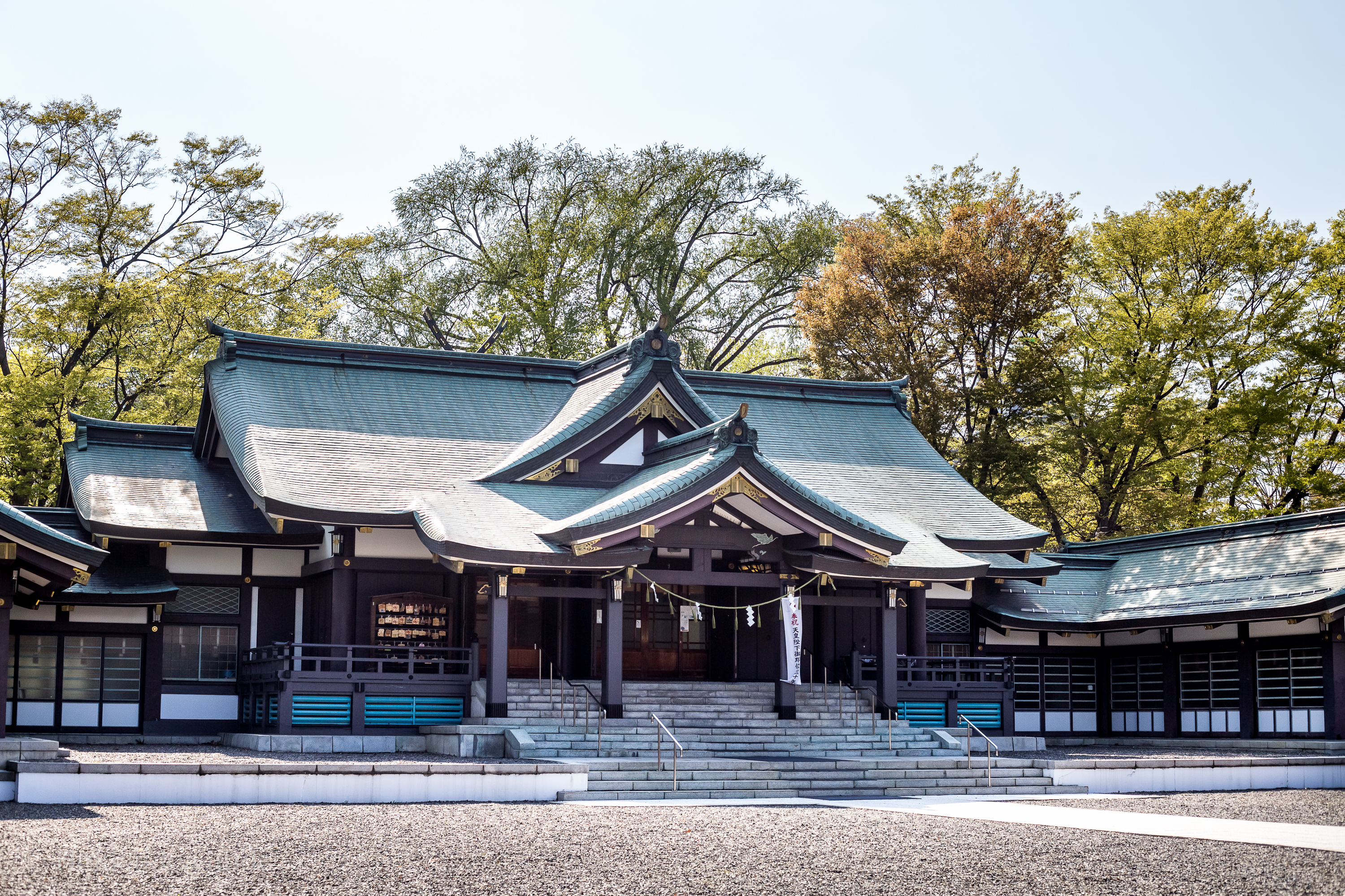 札幌護国神社の真価とは？多賀神社の縁結びと限定御朱印の全貌を追う