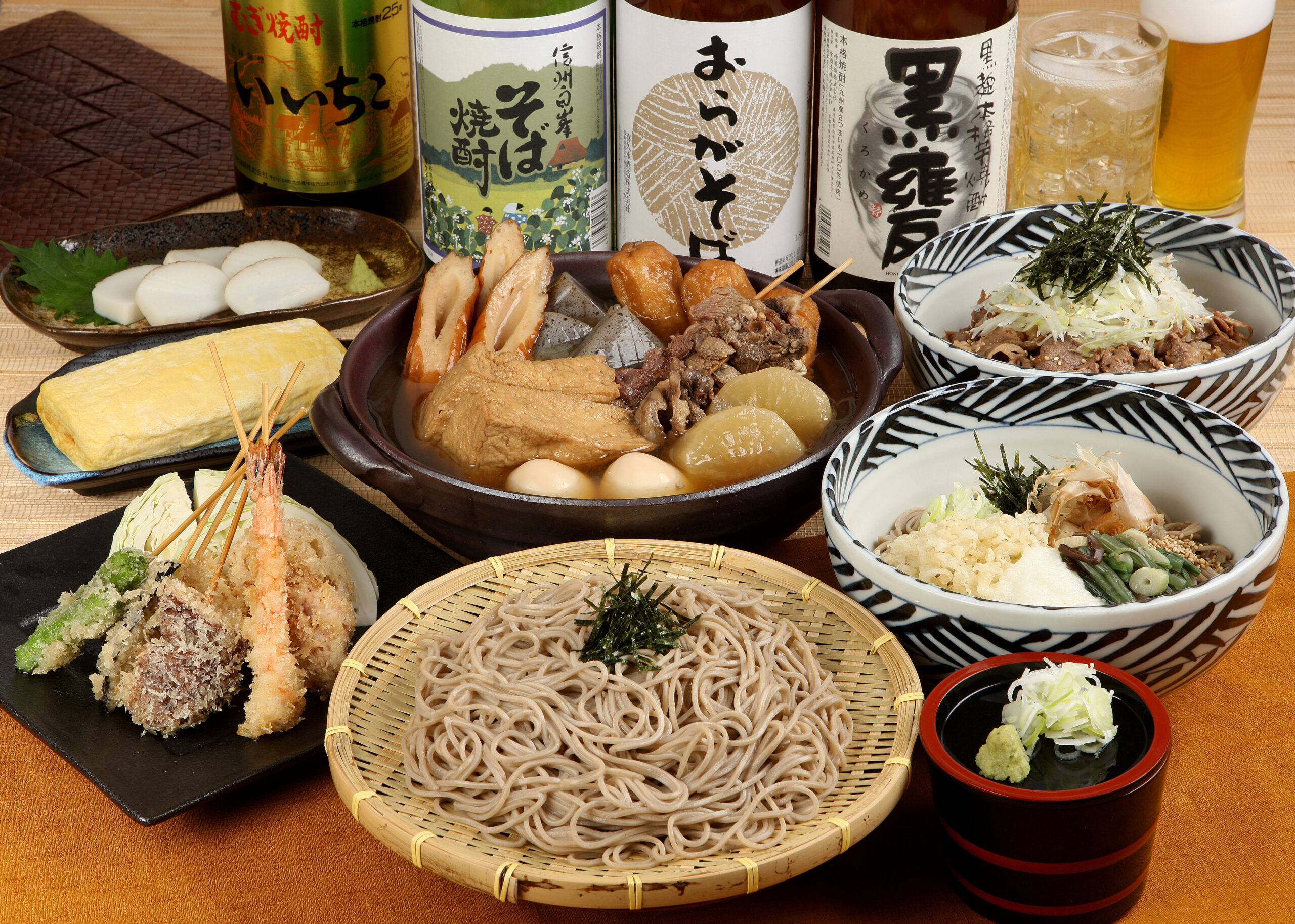 おらが蕎麦の評判と名物旨辛牛肉そばの真価！夜のちょい飲みまで徹底解剖