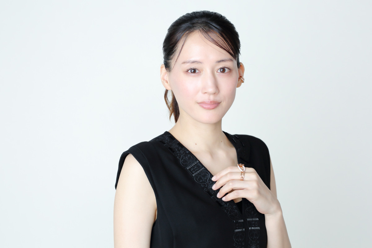 玉鷲と綾瀬はるかの意外な接点！妻激似説と熱狂的ファン愛の真相