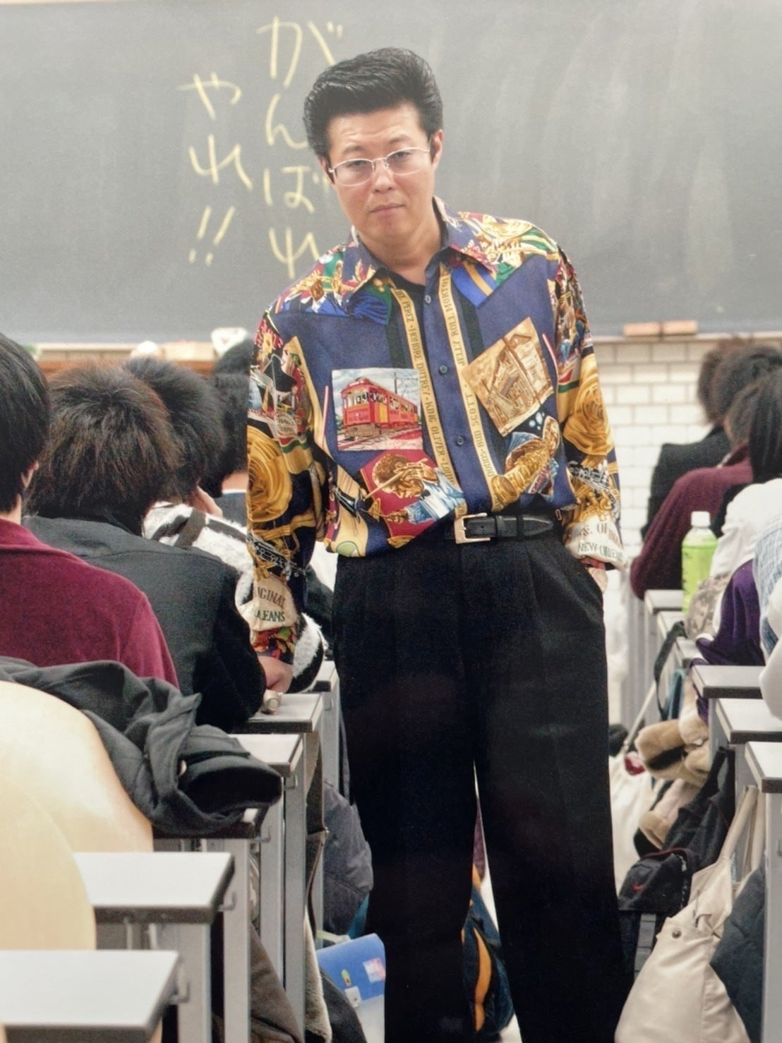 伝説の古文講師・吉野敬介の現在とは？全盛期年収と病気の噂の真実