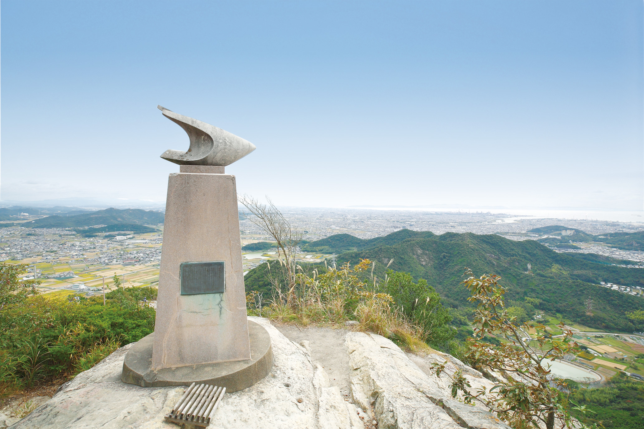 播磨富士・高御位山登山の完全攻略！百間岩の難易度と駐車場・注意点