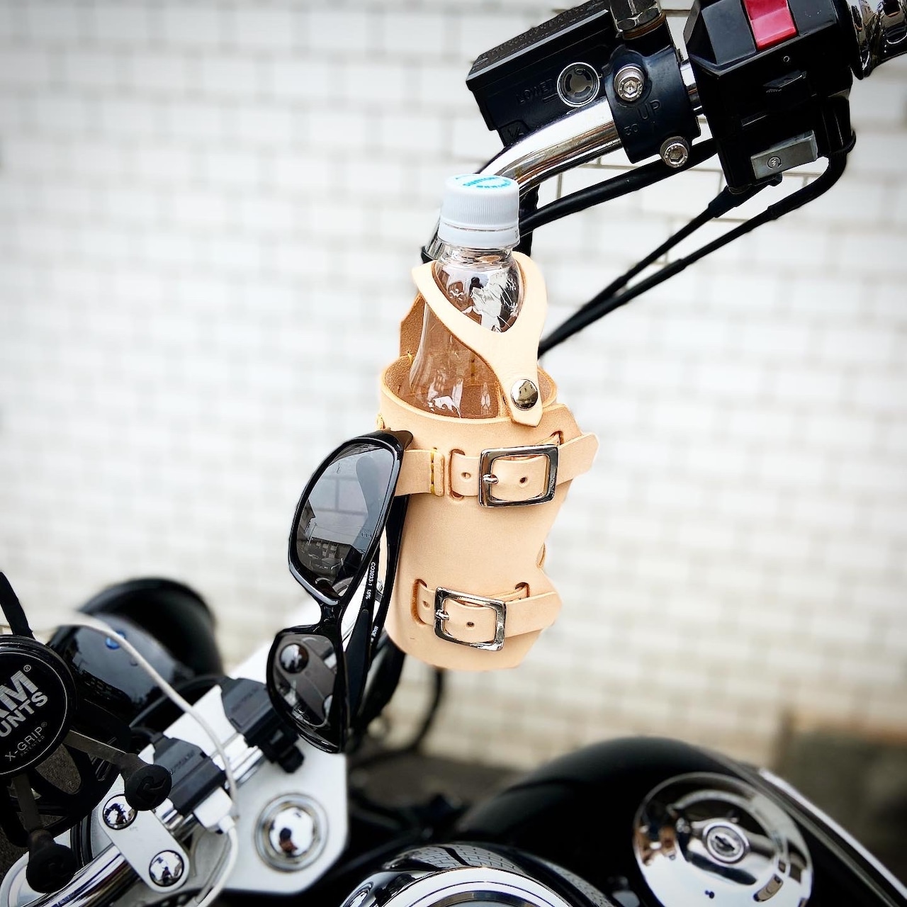 バイク用カップホルダーおすすめ比較！コンビニコーヒーが落ちない固定法