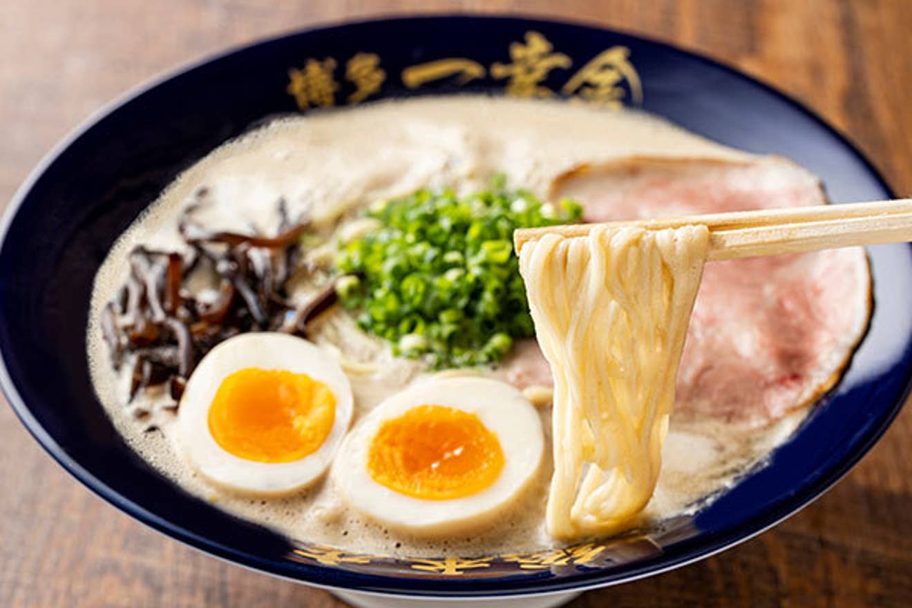 博多駅ラーメン完全攻略！地元民が通う名店と2026最新行列の真実