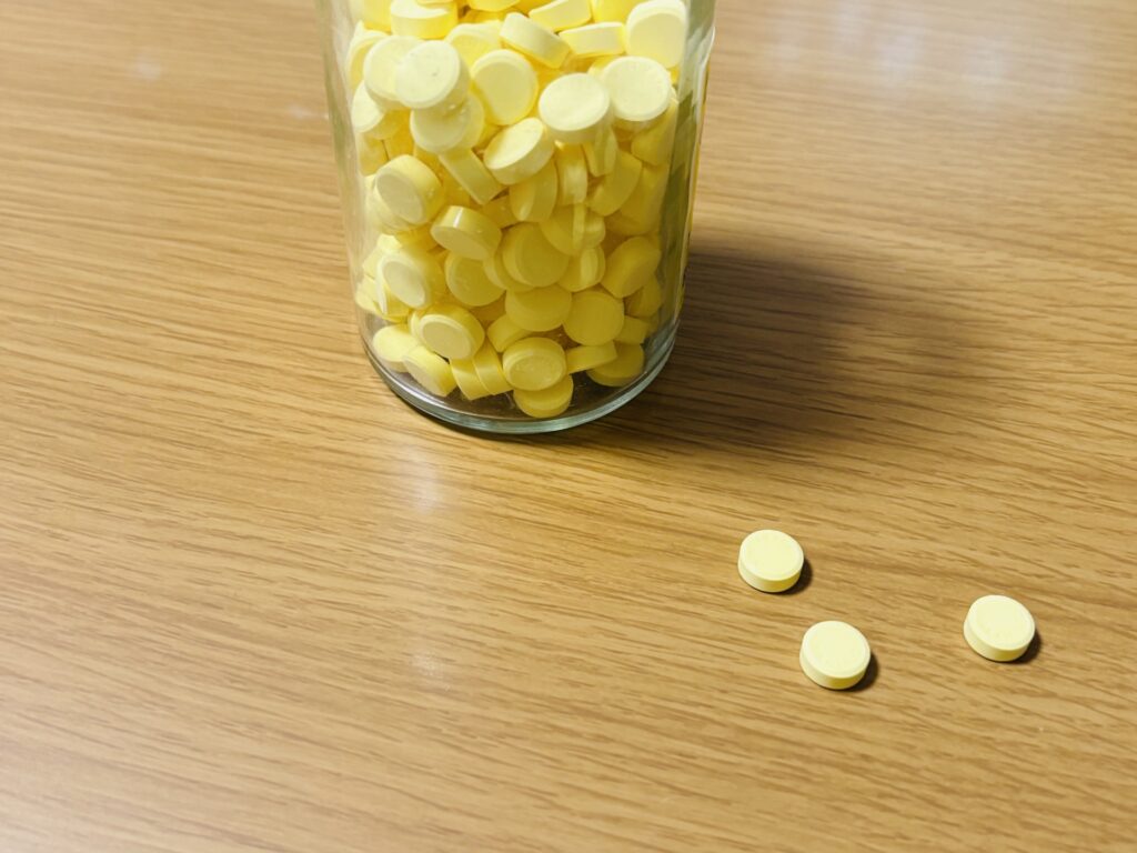 エビオス錠で抜け毛が増える噂の真相は？育毛効果と正しい併用法を検証