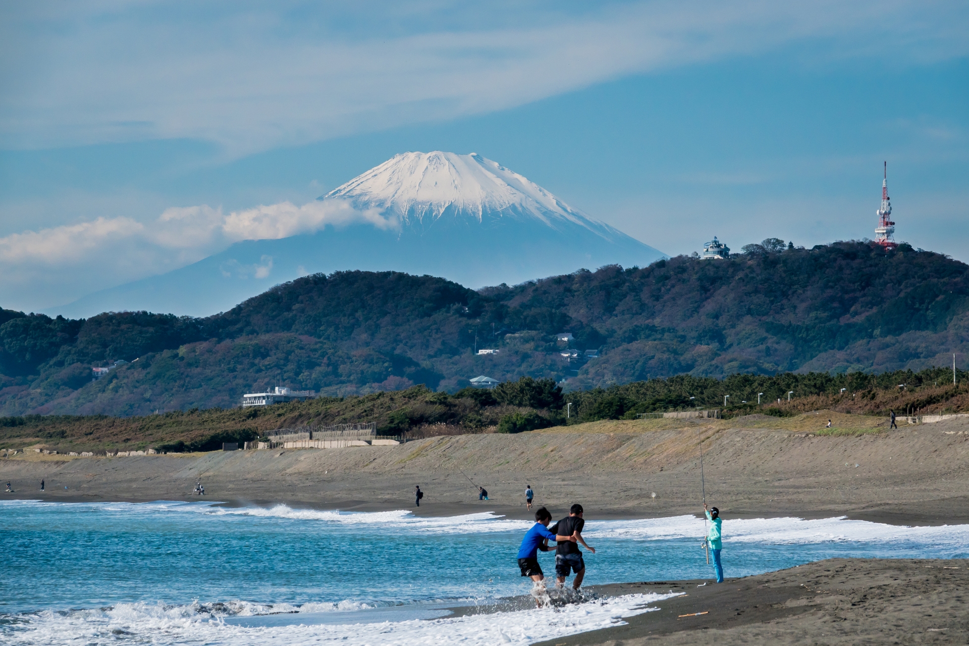 湘南ベルマーレひらつかビーチパークの駐車場・カフェ・混雑真相と評判